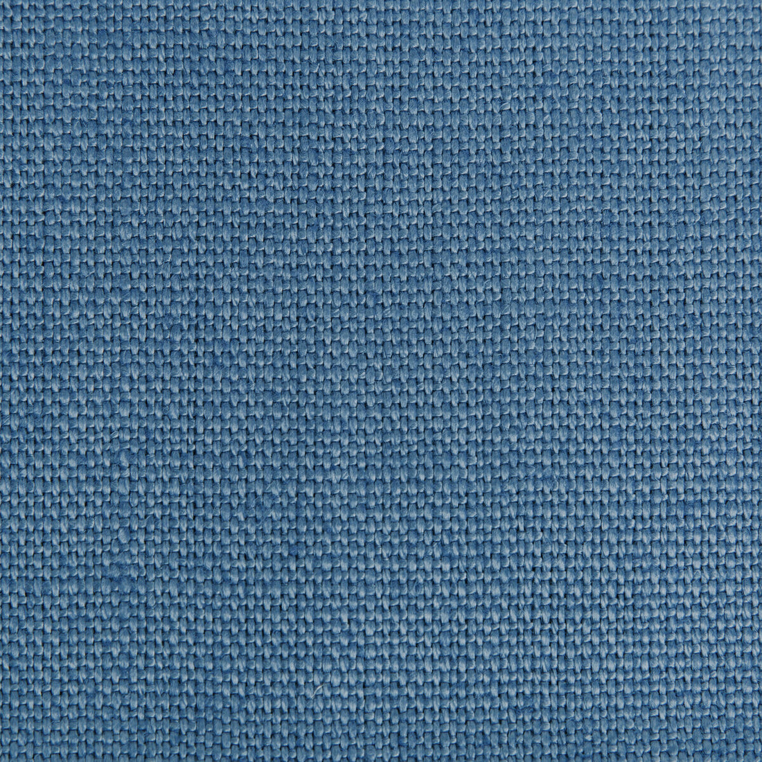 Hampton Linen fabric in ceramic blue color - pattern 2012171.510.0 - by Lee Jofa in the The Complete Linen IV collection