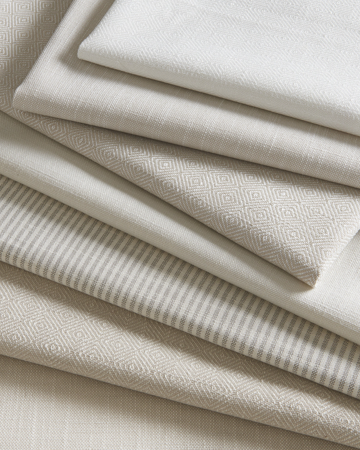 35517 fabric in 1001 color - pattern number 35517.1001.0 - by Kravet Smart in the Trilogy collection