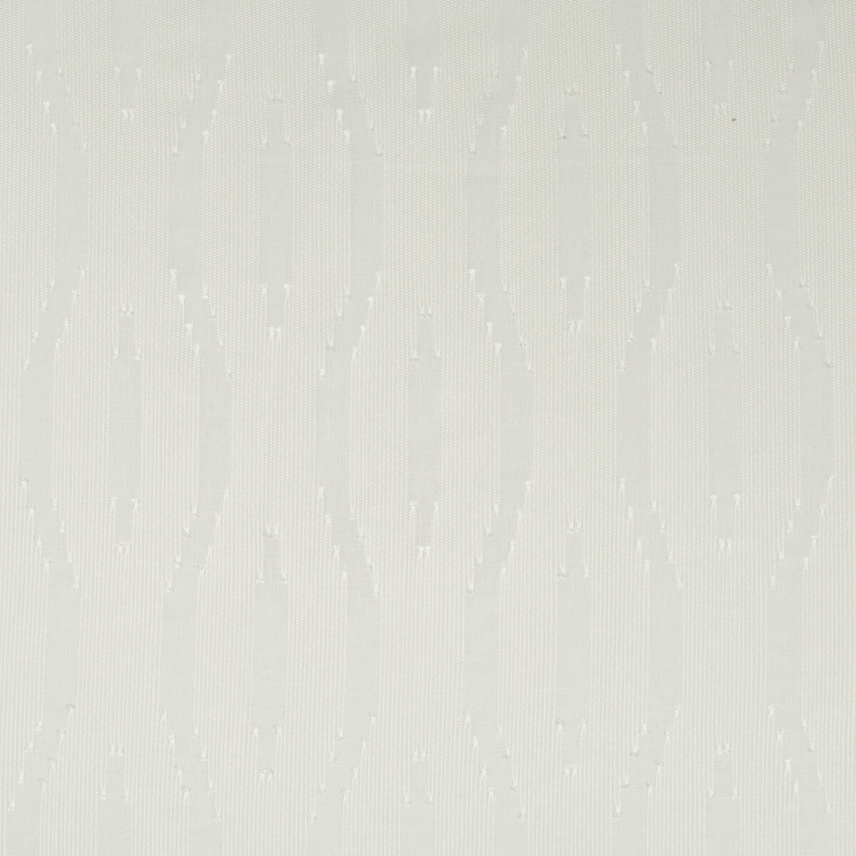 Sinuous fabric in ivory color - pattern 4369.101.0 - by Kravet Design in the Thom Filicia Altitude collection