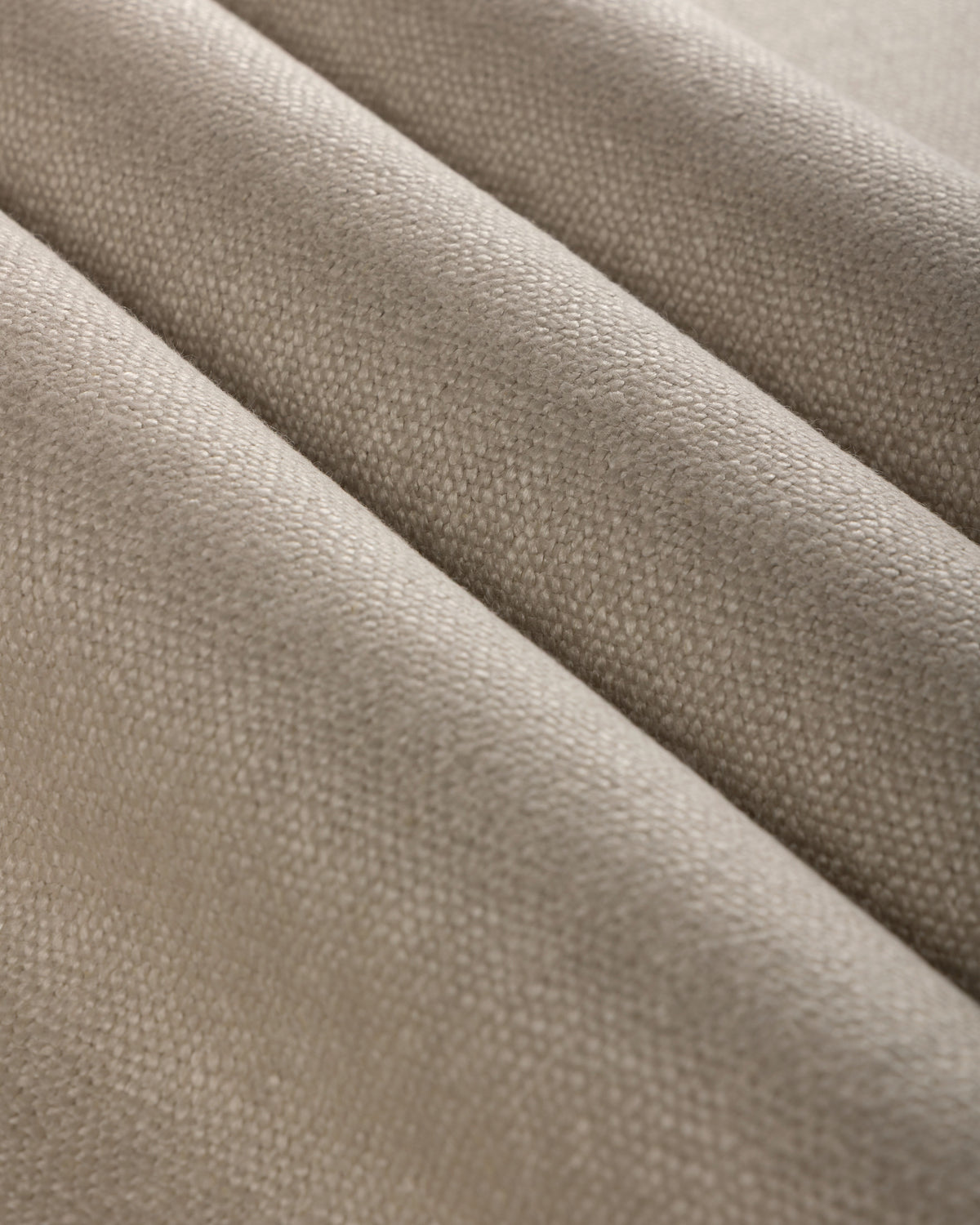 Connoisseur fabric in Linen color - pattern number 6026111.1611.0 - by Donghia in the Ombre II collection