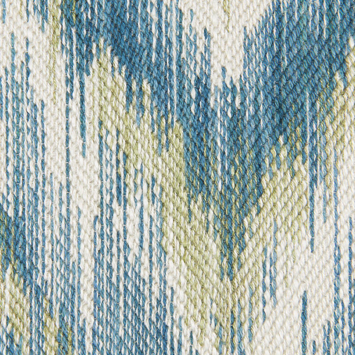 Auvergne Weave fabric in Marine color - pattern number 8026100.335.0 - by Brunschwig & Fils in the Cantal Weaves collection