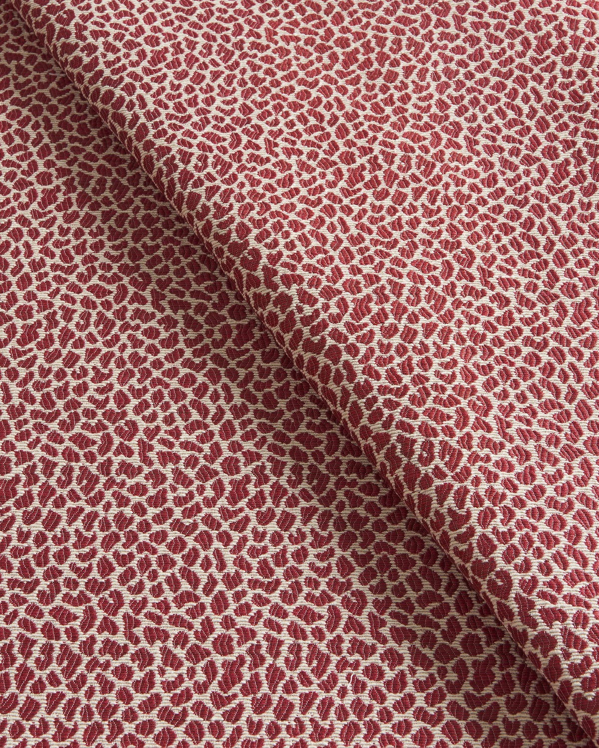 Lafayette Weave fabric in Red color - pattern number 8026105.19.0 - by Brunschwig & Fils in the Cantal Weaves collection