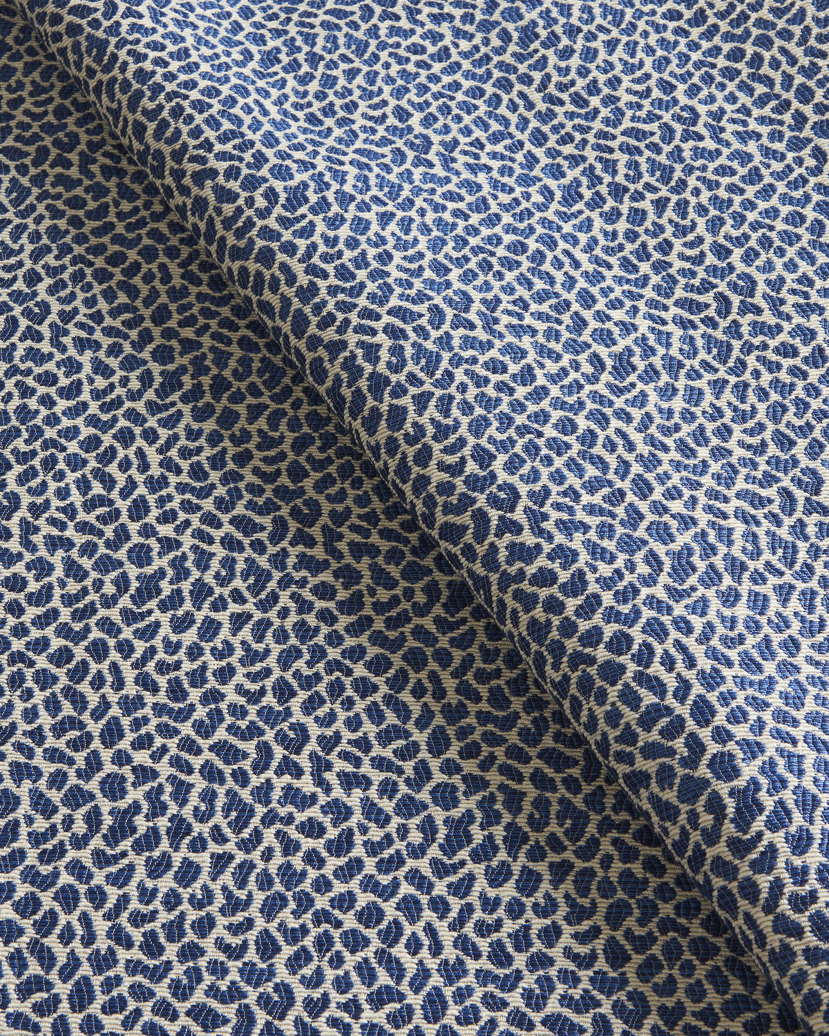 Lafayette Weave fabric in Blue color - pattern number 8026105.5.0 - by Brunschwig & Fils in the Cantal Weaves collection