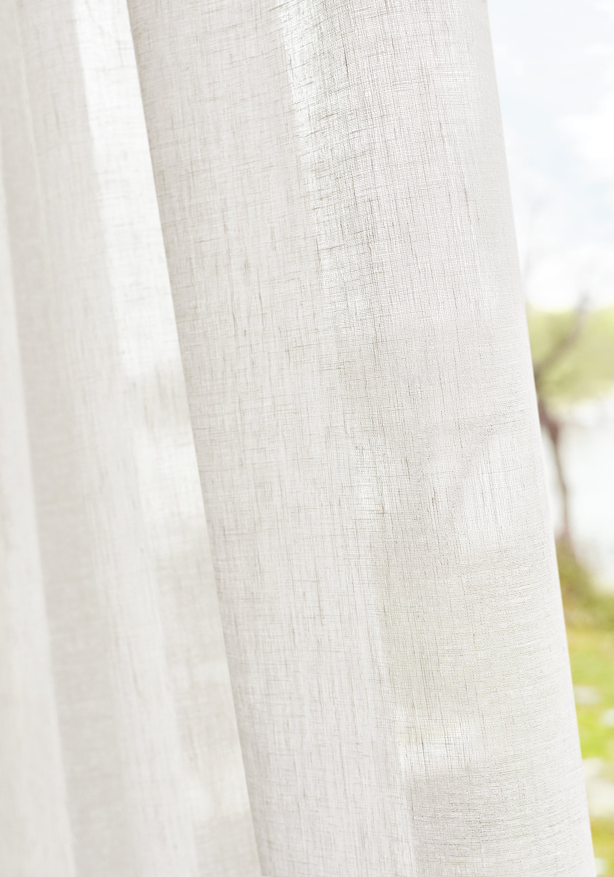 Thibaut Sandhurst woven fabric in Linen color pattern FWW7138