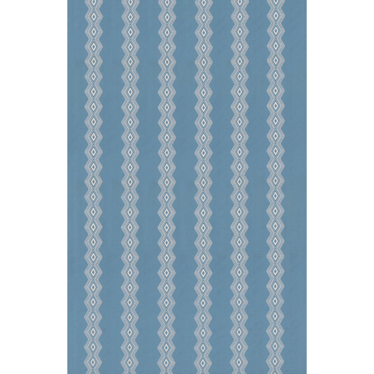 Berrington fabric in blue color - pattern number BF11124.660.0 - by G P & J Baker in the Canton collection