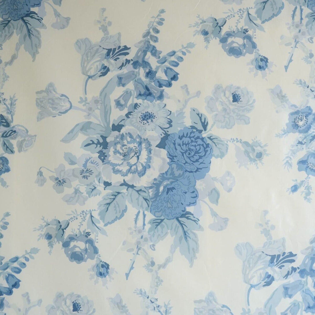 Grenville Glazed Chintz fabric in blue color - pattern BFC-3690.5.0 - by Lee Jofa in the Blithfield collection