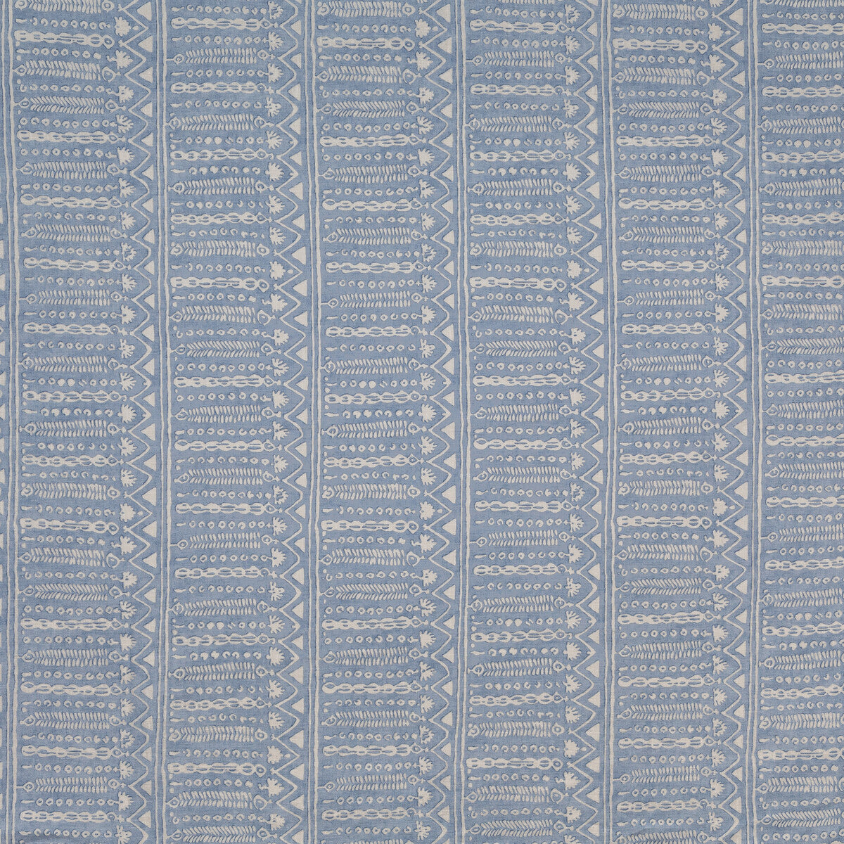 Abingdon fabric in blue color - pattern BFC-3694.5.0 - by Lee Jofa in the Blithfield collection