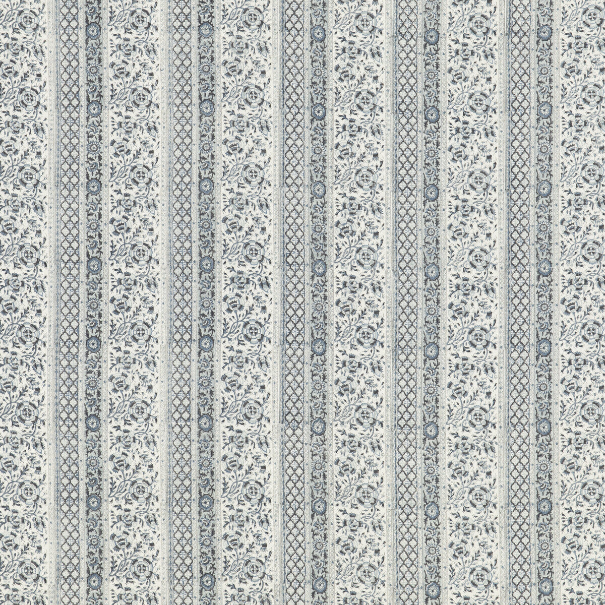 Tillington fabric in blue color - pattern BP10912.1.0 - by G P & J Baker in the Portobello collection