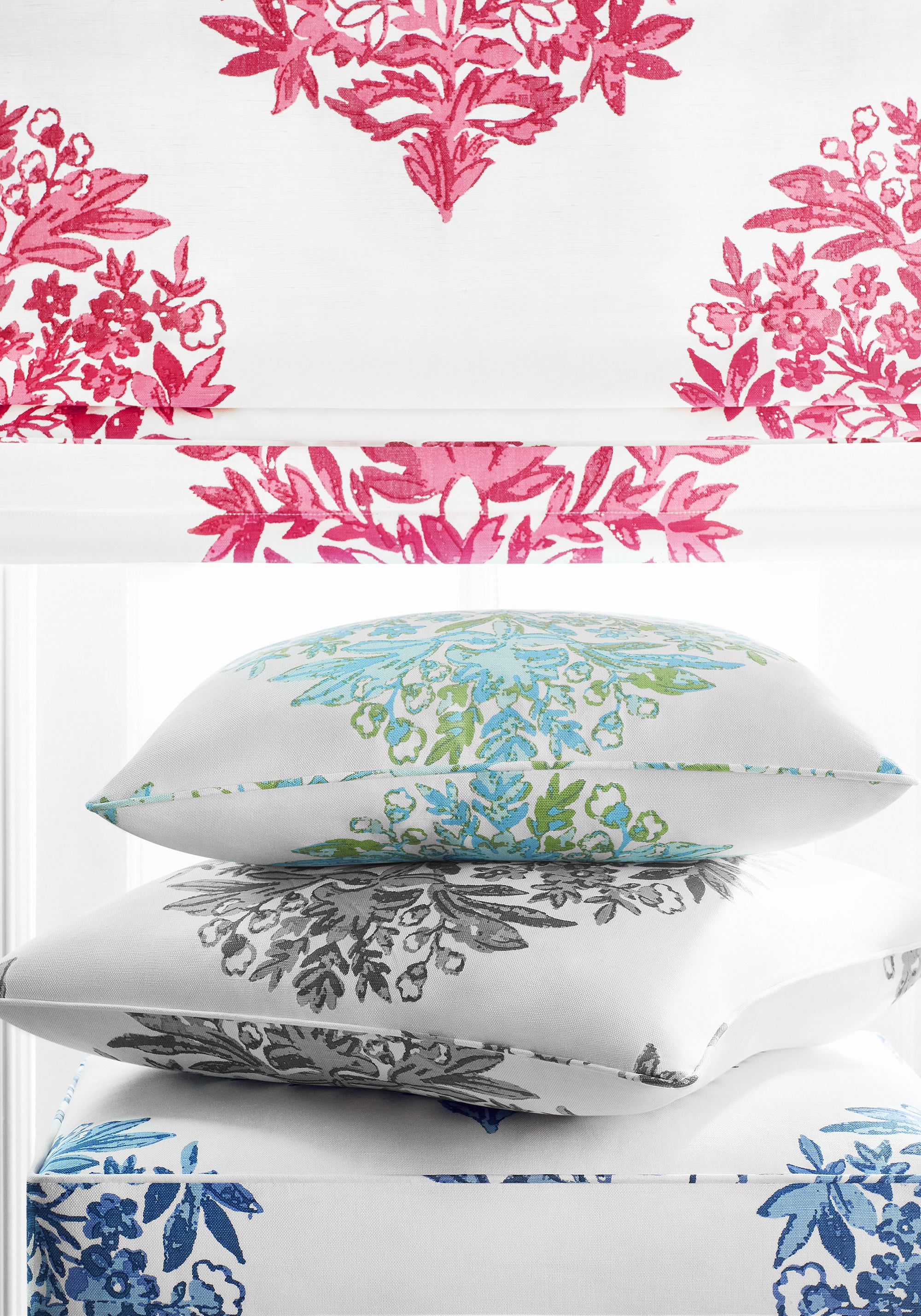 Ottoman upholstered in Thibaut Ridgefield printed fabric in blue color - pattern number F914322