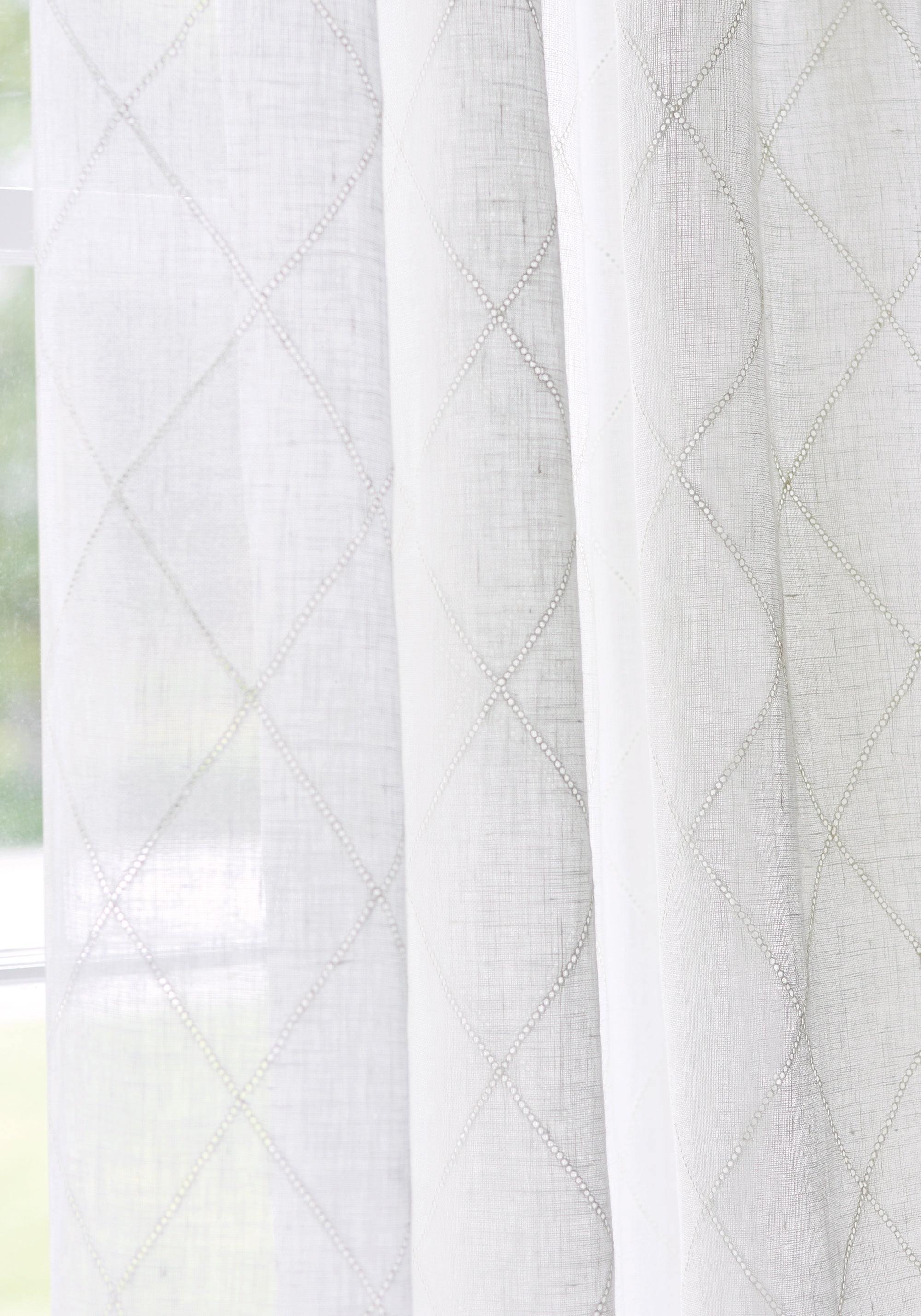 Claremont Trellis woven fabric in ivory color - pattern number W772588 by Thibaut in the Chestnut Hill collection