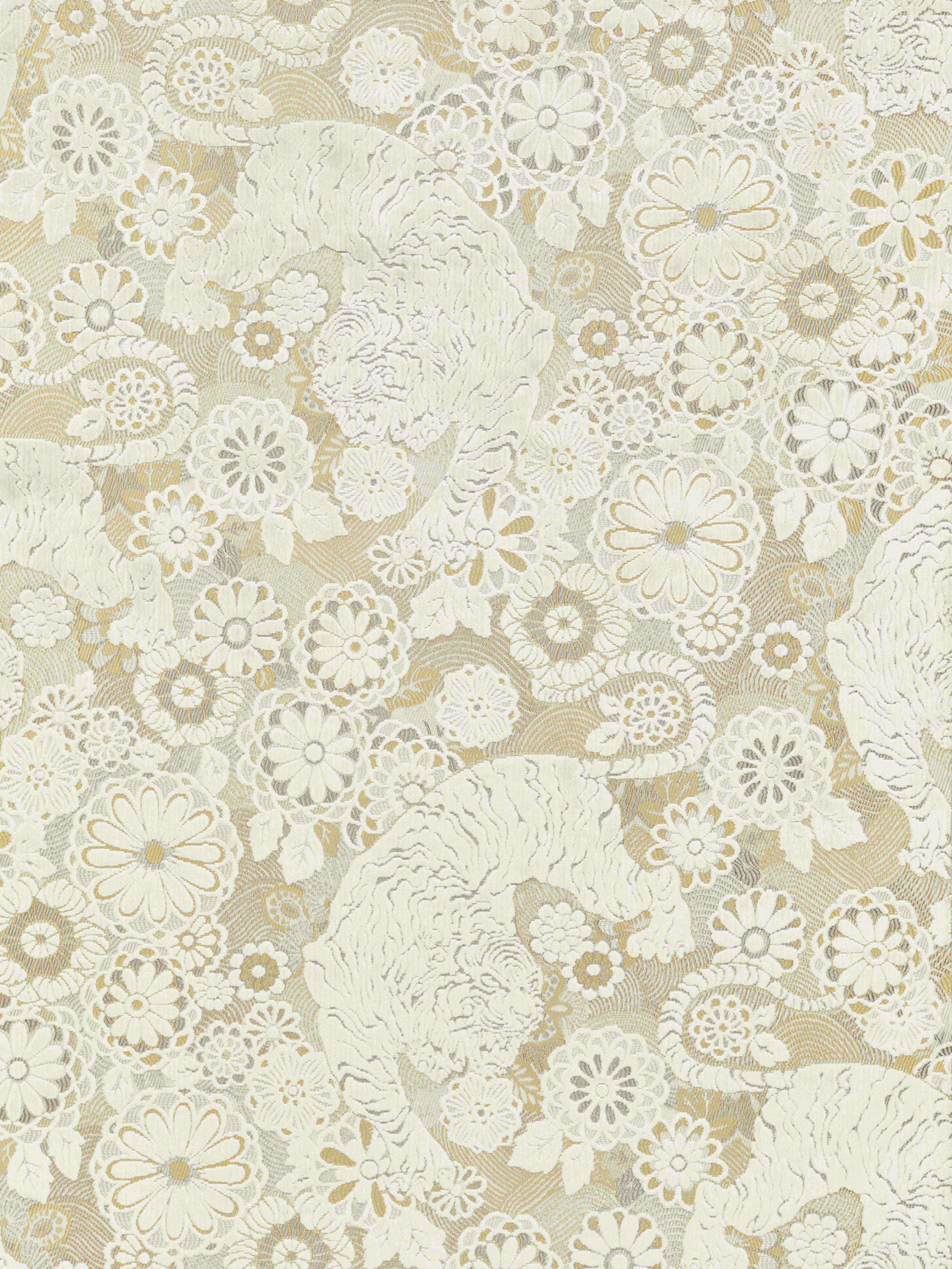 Siberian Tiger fabric in white tawny color - pattern number EA 000118V1 - by Scalamandre in the Old World Weavers collection