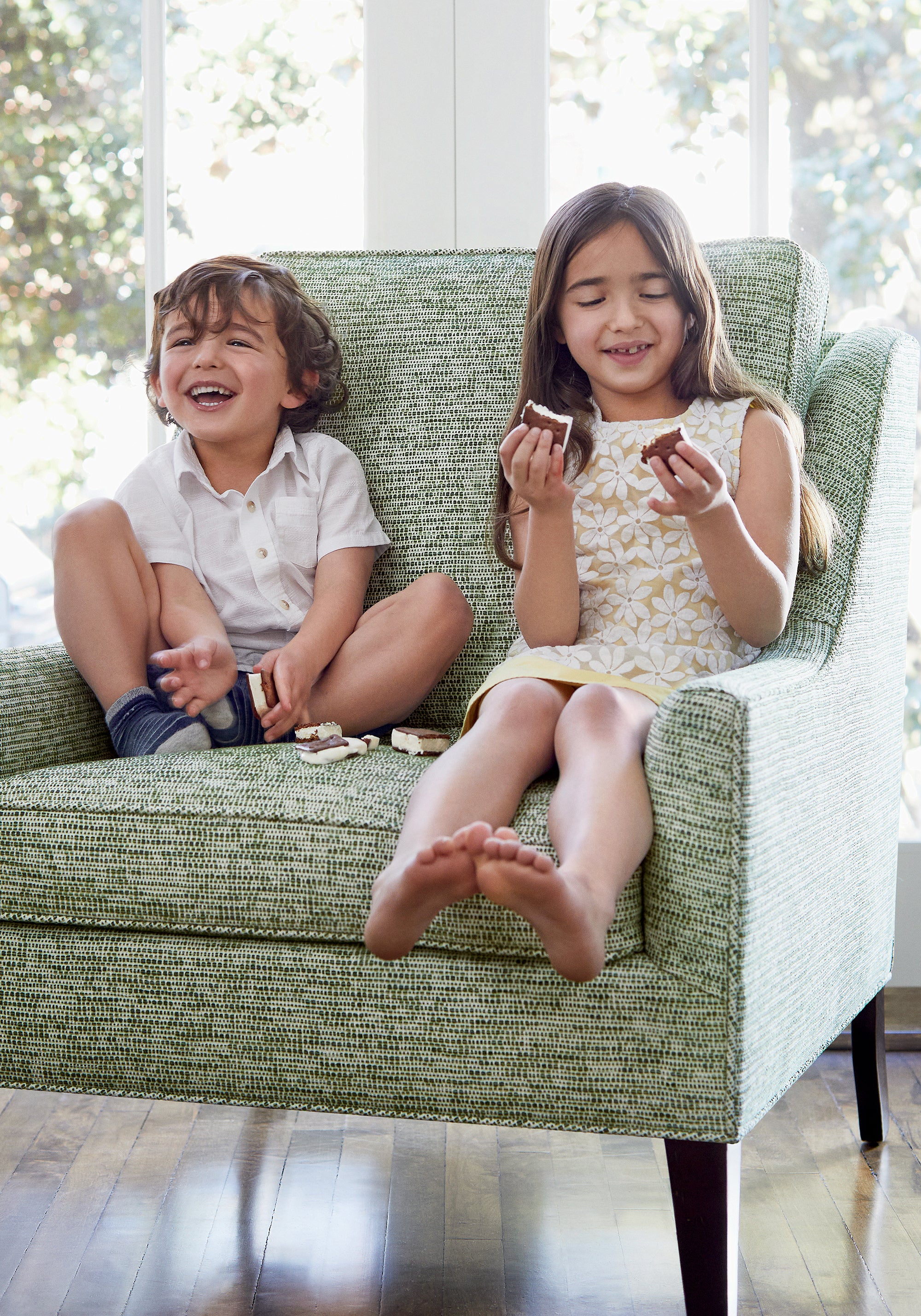 Alexander Chair in stain resistant Thibaut Borealis woven fabric in Emerald