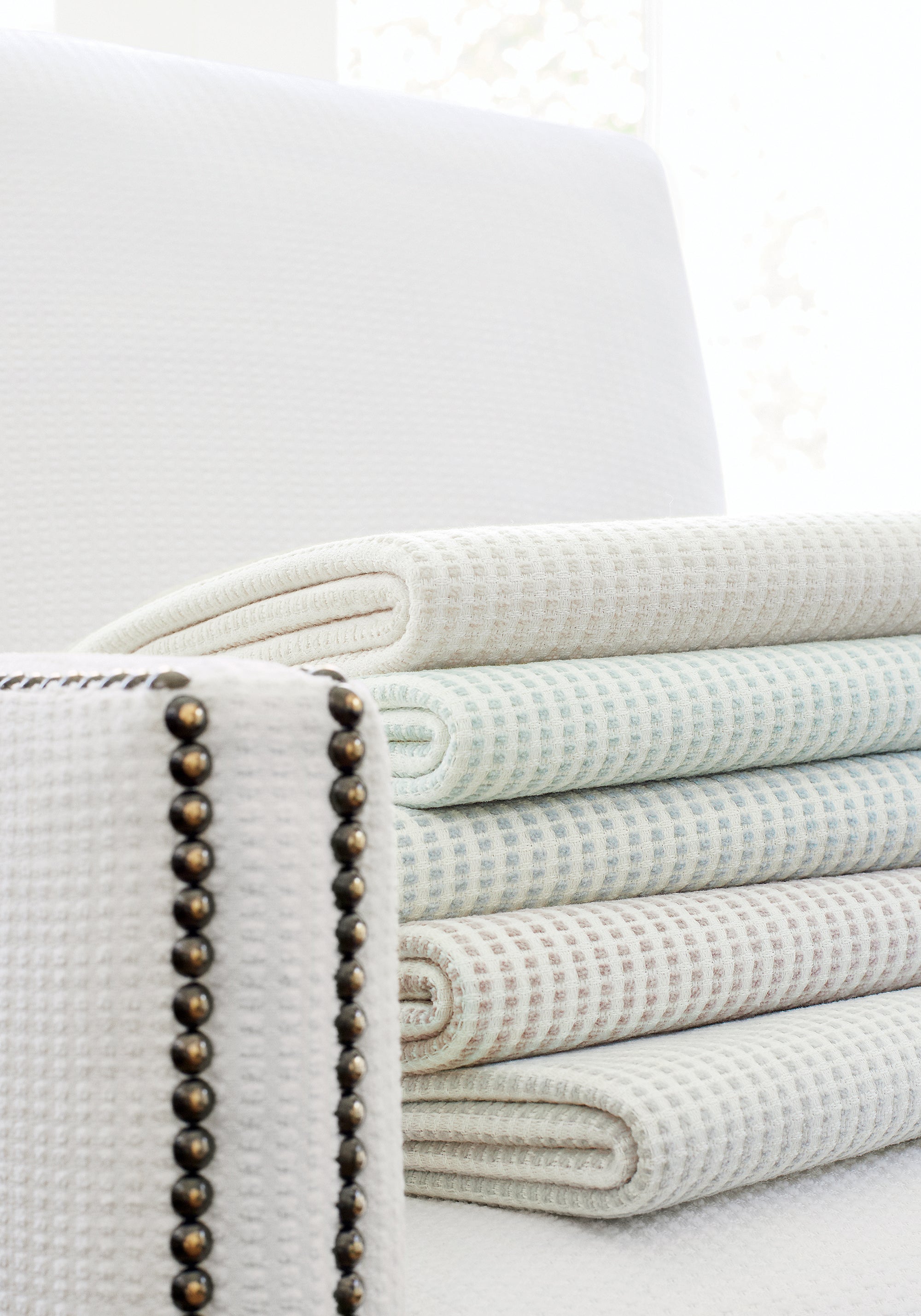 Fabric sample of Thibaut Stratus fabric in heather color - pattern number W75230