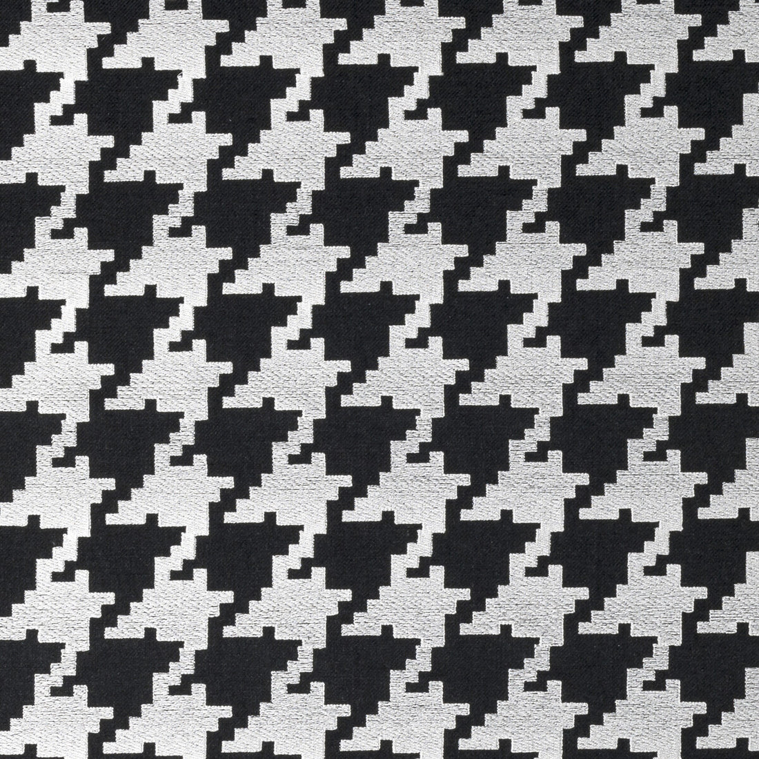 Bw1011 fabric in black/white color - pattern F0883/01.CAC.0 - by Clarke And Clarke in the Clarke &amp; Clarke Black + White collection
