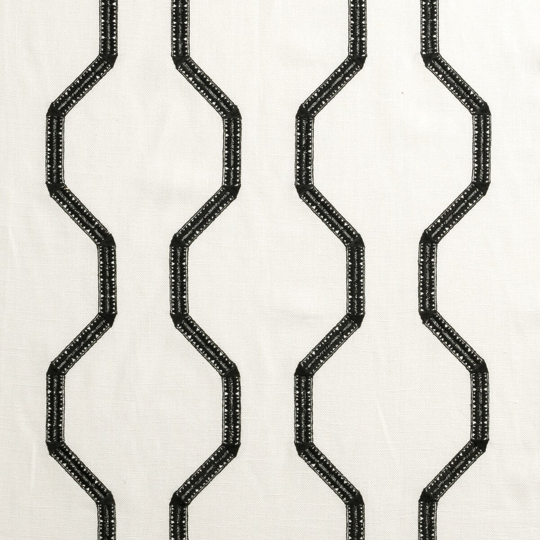 Bw1012 fabric in black/white color - pattern F0884/01.CAC.0 - by Clarke And Clarke in the Clarke &amp; Clarke Black + White collection