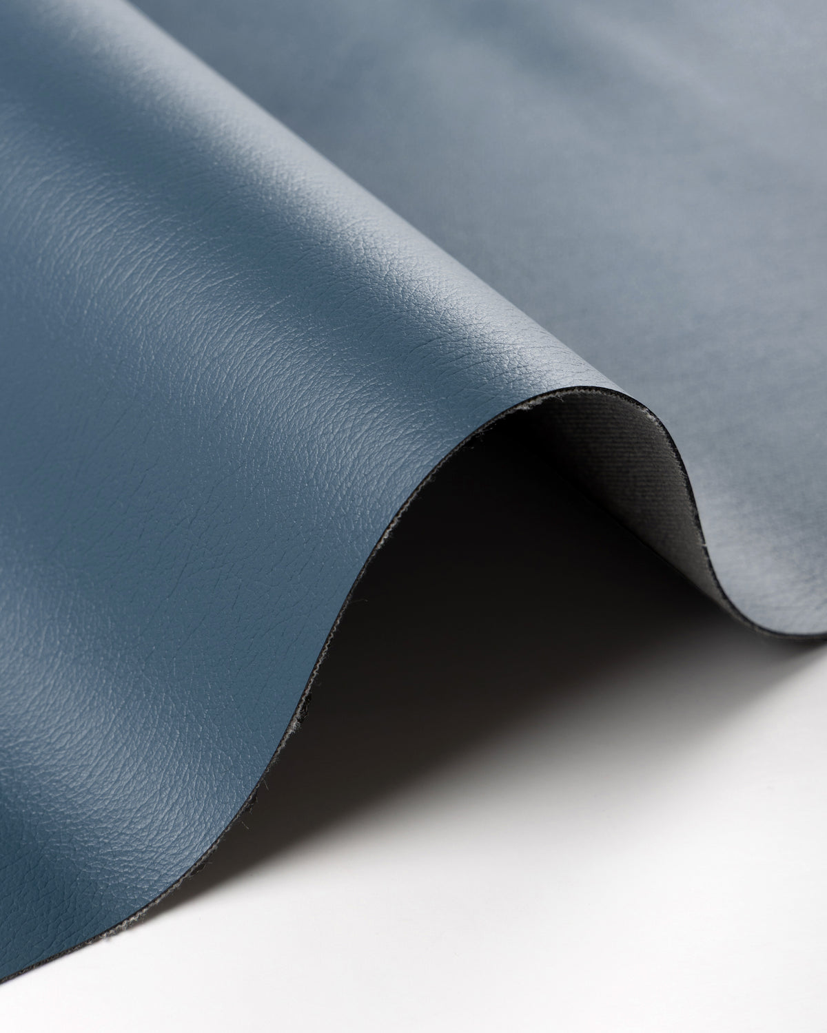 Gato fabric in 121 color - pattern number Gato.121.0 - by Kravet Contract in the Ultraleather VI collection