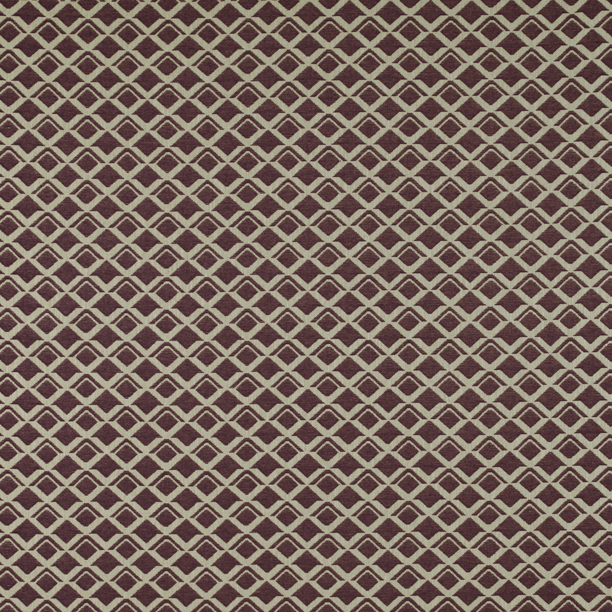 Lodi fabric in burdeos color - pattern GDT5324.005.0 - by Gaston y Daniela in the Tierras collection