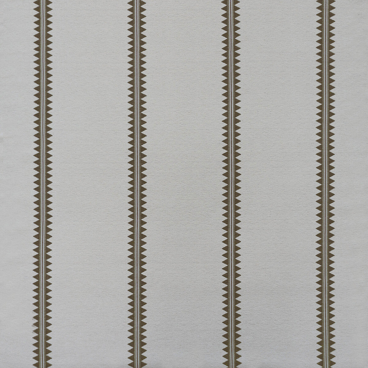 Pamuk fabric in marron color - pattern number GDT5785.004.0 - by Gaston y Daniela in the Gaston y Daniela Icaria Indoor Outdoor collection
