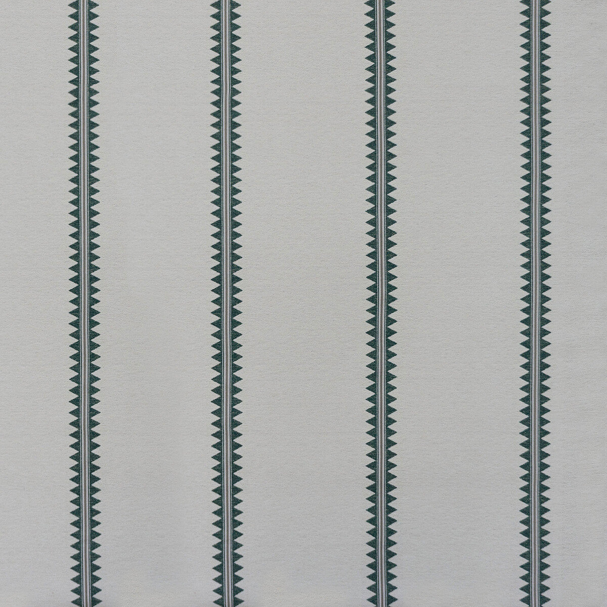Pamuk fabric in verde color - pattern number GDT5785.005.0 - by Gaston y Daniela in the Gaston y Daniela Icaria Indoor Outdoor collection