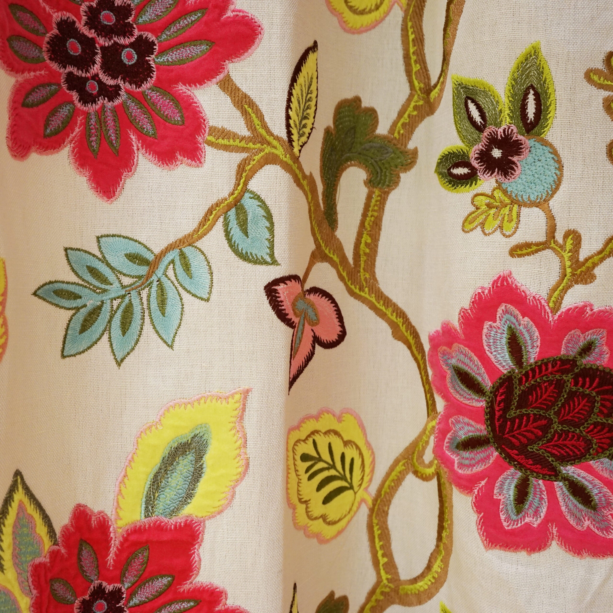 Hibiscus fabric in 46 color - pattern number Hibiscus46SJ101 - by JF Fabrics in the JF Studio collection