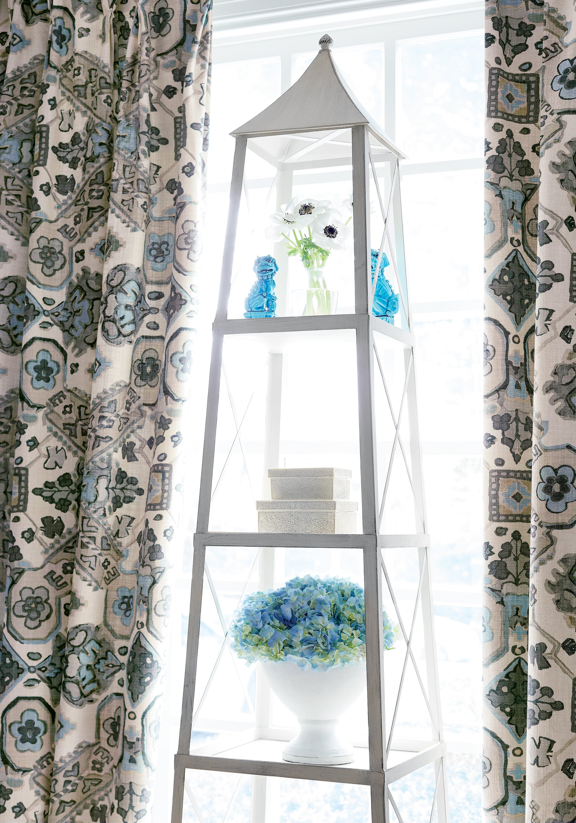 Drapery in Persian Carpet printed fabric in grey and beige color - pattern number F910828 by Thibaut in the Heritage collection