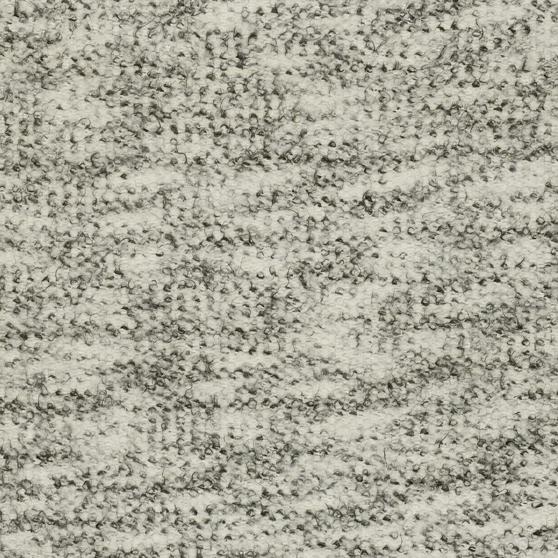 Favila fabric in blanco color - pattern LCT1004.002.0 - by Gaston y Daniela in the Lorenzo Castillo V collection