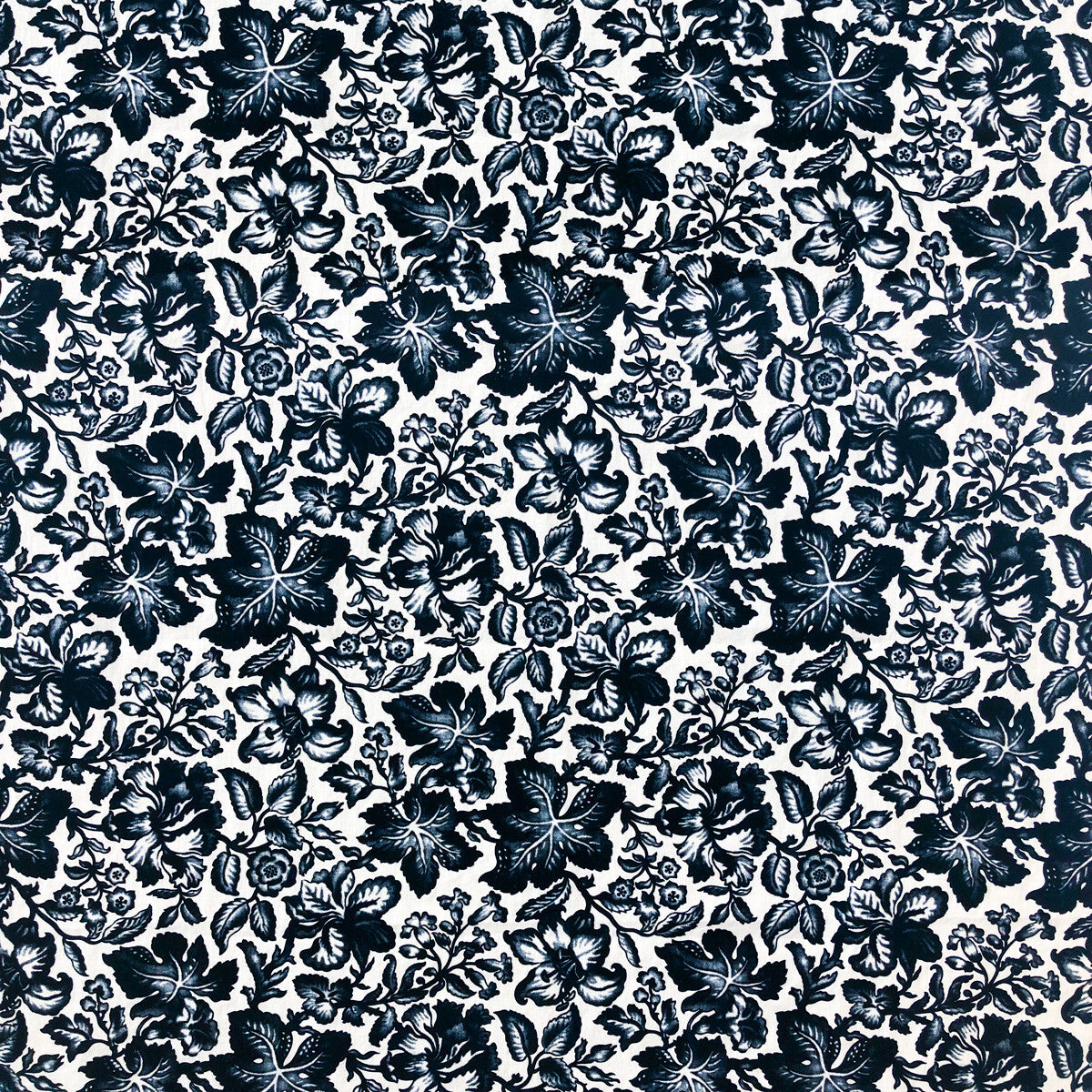 Susana fabric in navy color - pattern LCT1044.002.0 - by Gaston y Daniela in the Lorenzo Castillo VI collection