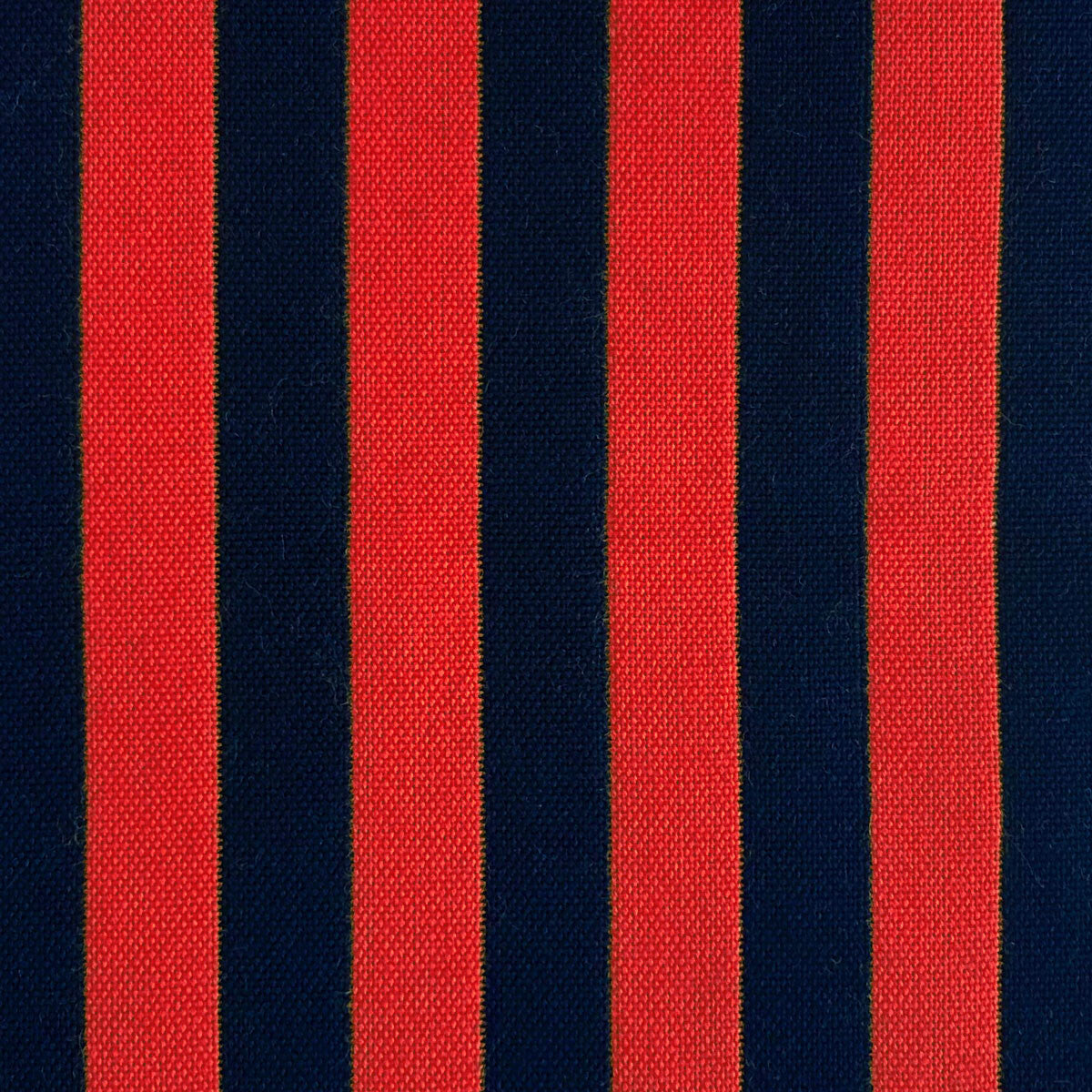 Benjamin fabric in rojo/navy color - pattern LCT1057.003.0 - by Gaston y Daniela in the Lorenzo Castillo VI collection
