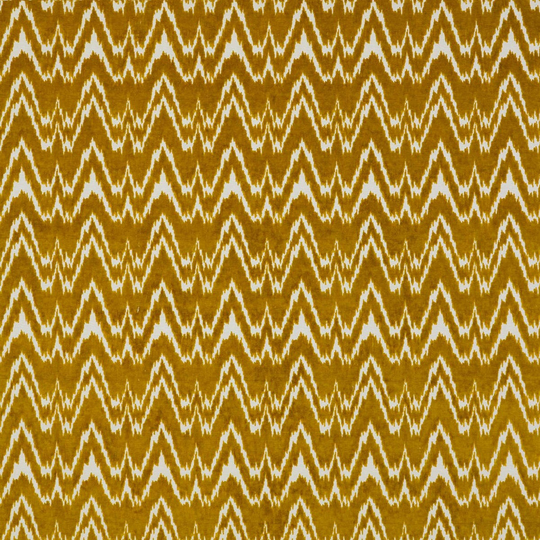 Janano fabric in oro color - pattern LCT5183.004.0 - by Gaston y Daniela in the Lorenzo Castillo VII The Rectory collection