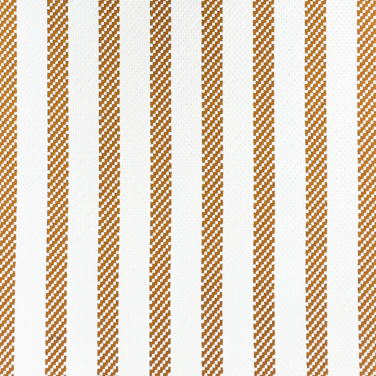 Isidro fabric in oro color - pattern LCT5467.004.0 - by Gaston y Daniela in the Lorenzo Castillo IV collection