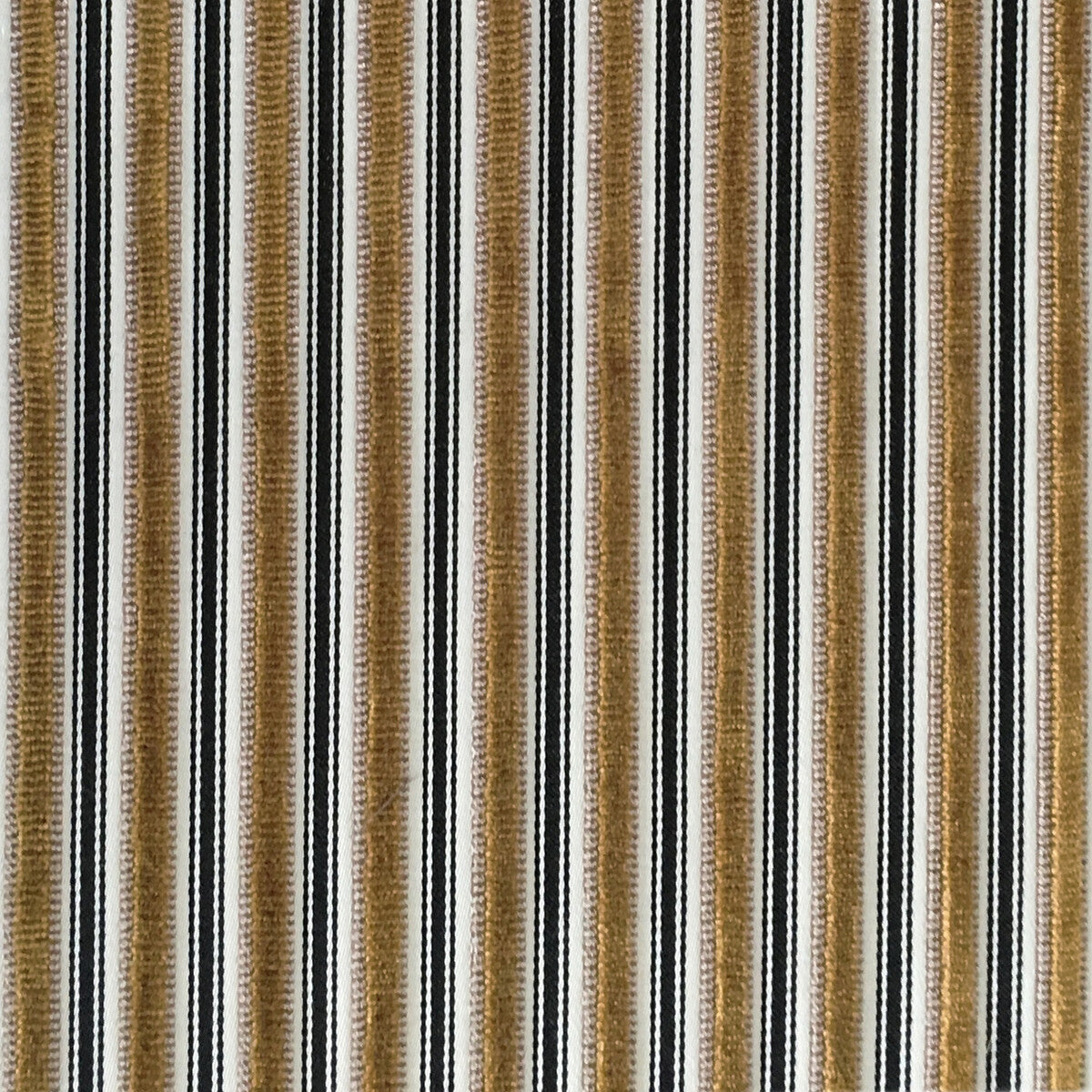 Eresma fabric in camel color - pattern LCT5495.007.0 - by Gaston y Daniela in the Lorenzo Castillo IV collection