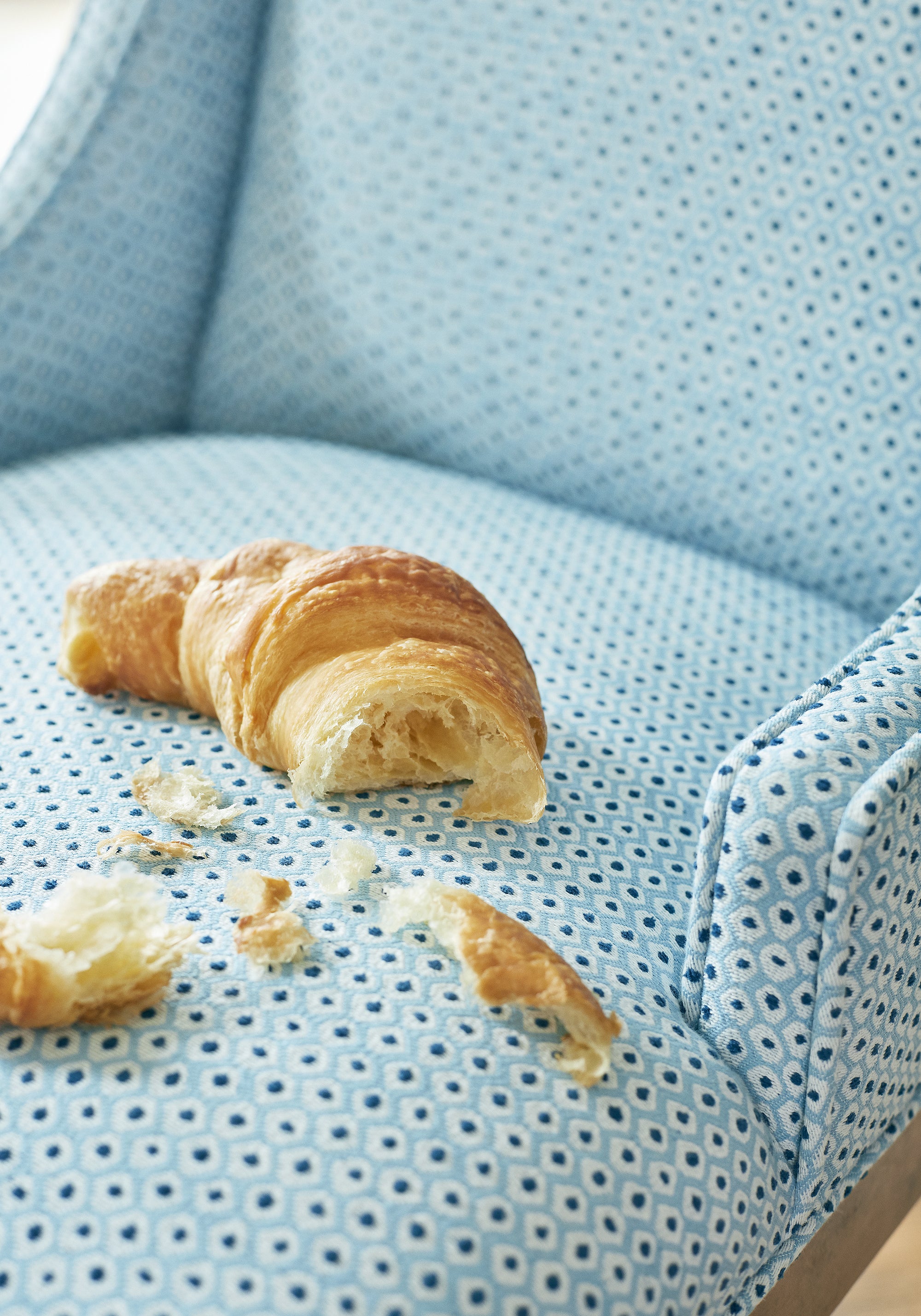 Stain resistant Pixie woven fabric in sky and marine color - food and liquid resistant fabric - pattern number W73463 by Thibaut in the Landmark collection