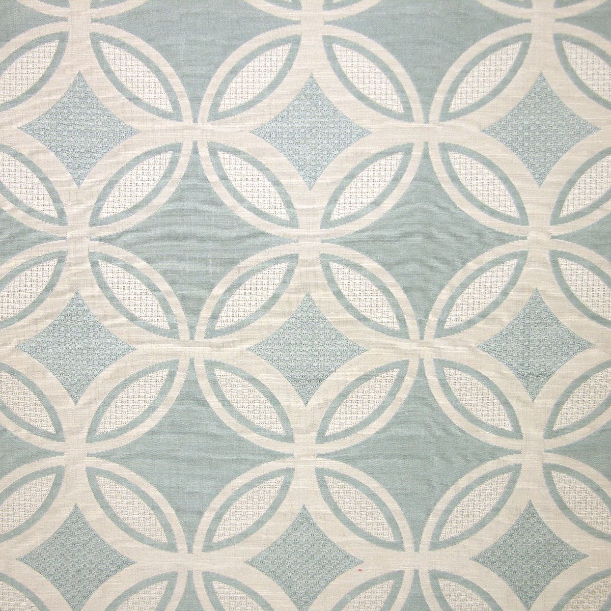 Aureole fabric in blue color - pattern number M8 00019147 - by Scalamandre in the Old World Weavers collection