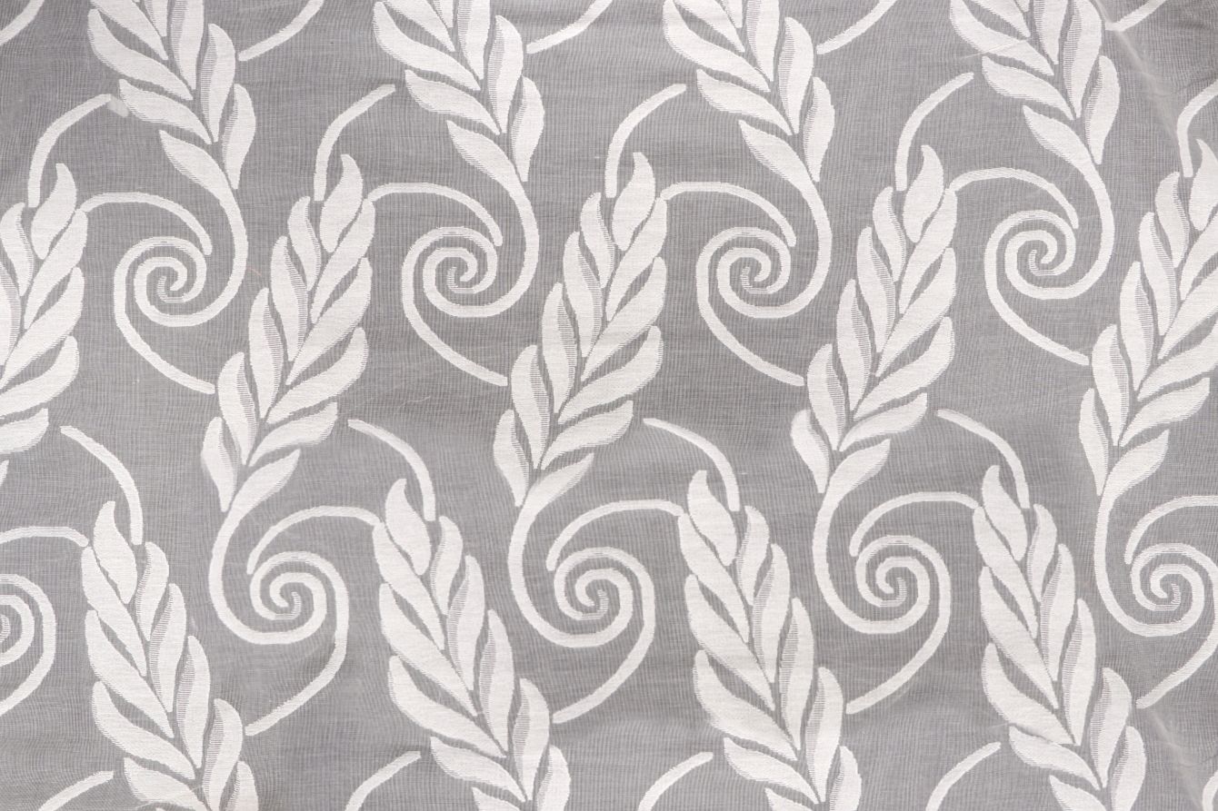 Savoy fabric in ecru color - pattern number S1 00011976 - by Scalamandre in the Old World Weavers collection
