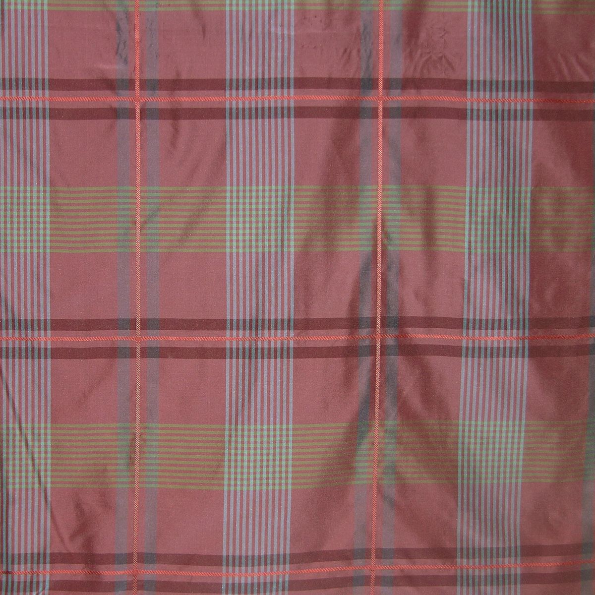 Fasianella fabric in wine color - pattern number SB 00011786 - by Scalamandre in the Old World Weavers collection