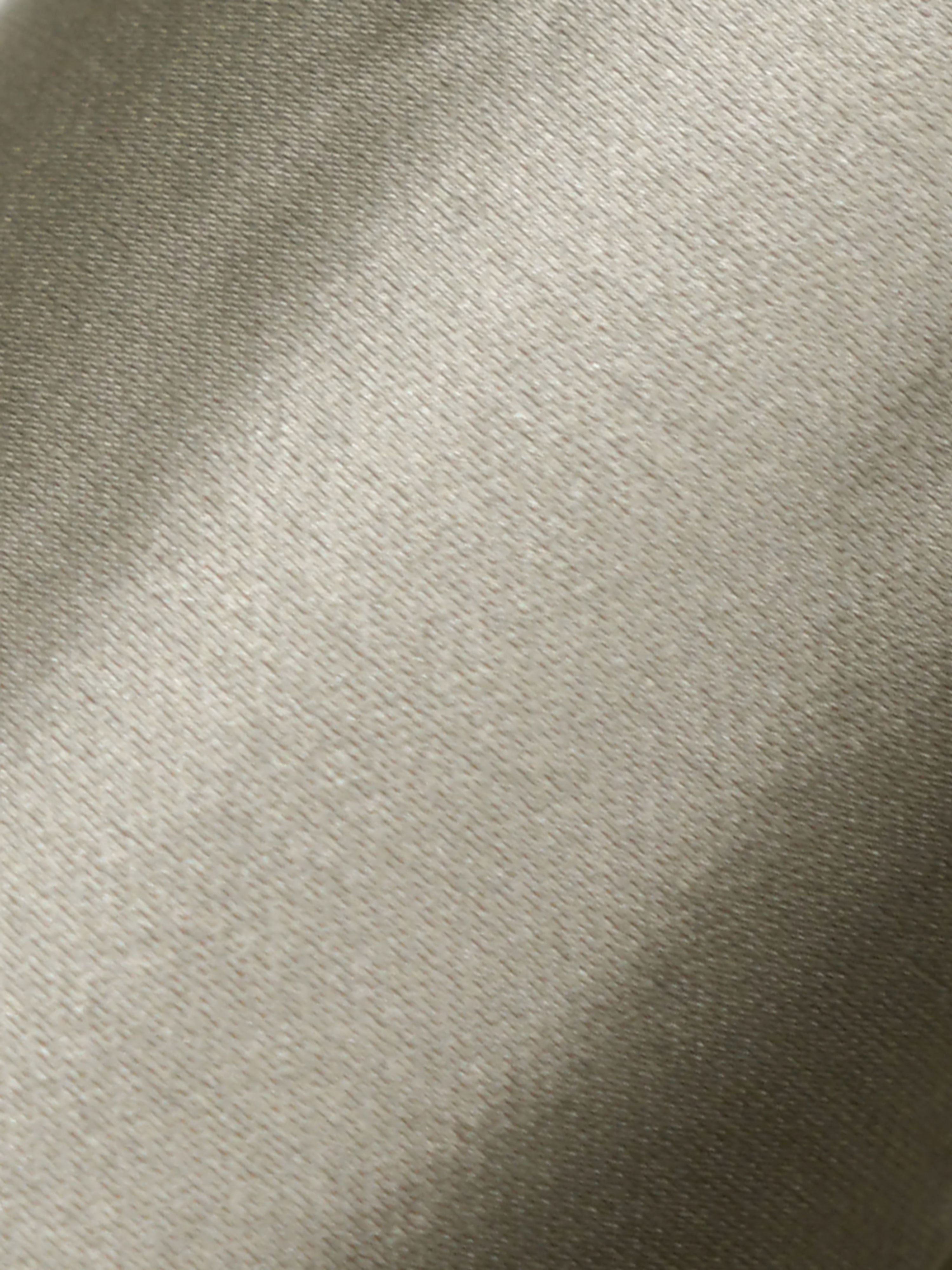 Academy fabric in gray color - pattern number SC 000336288 - by Scalamandre in the Scalamandre Fabrics Book 1 collection