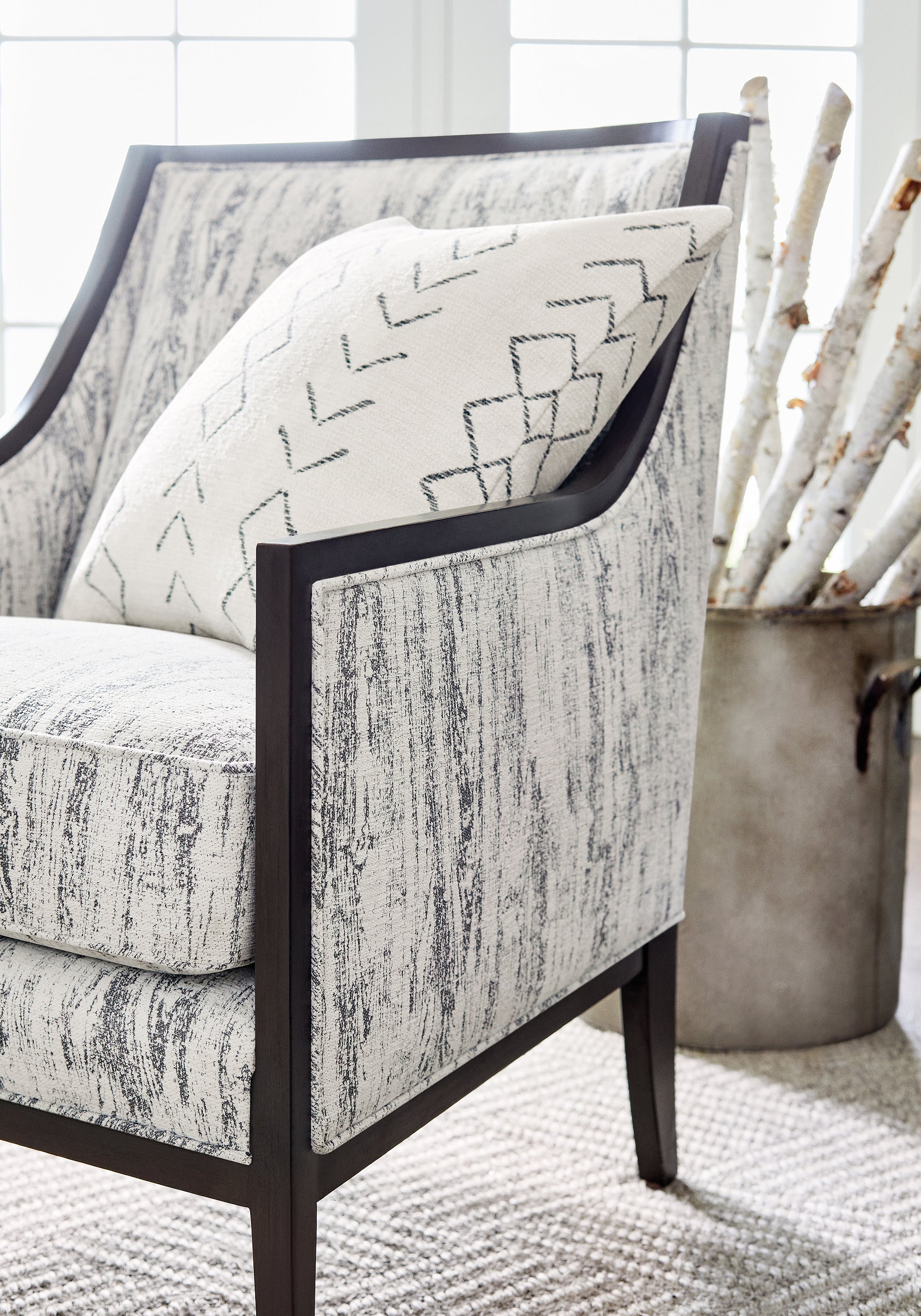 Pasadena Chair in Thibaut&