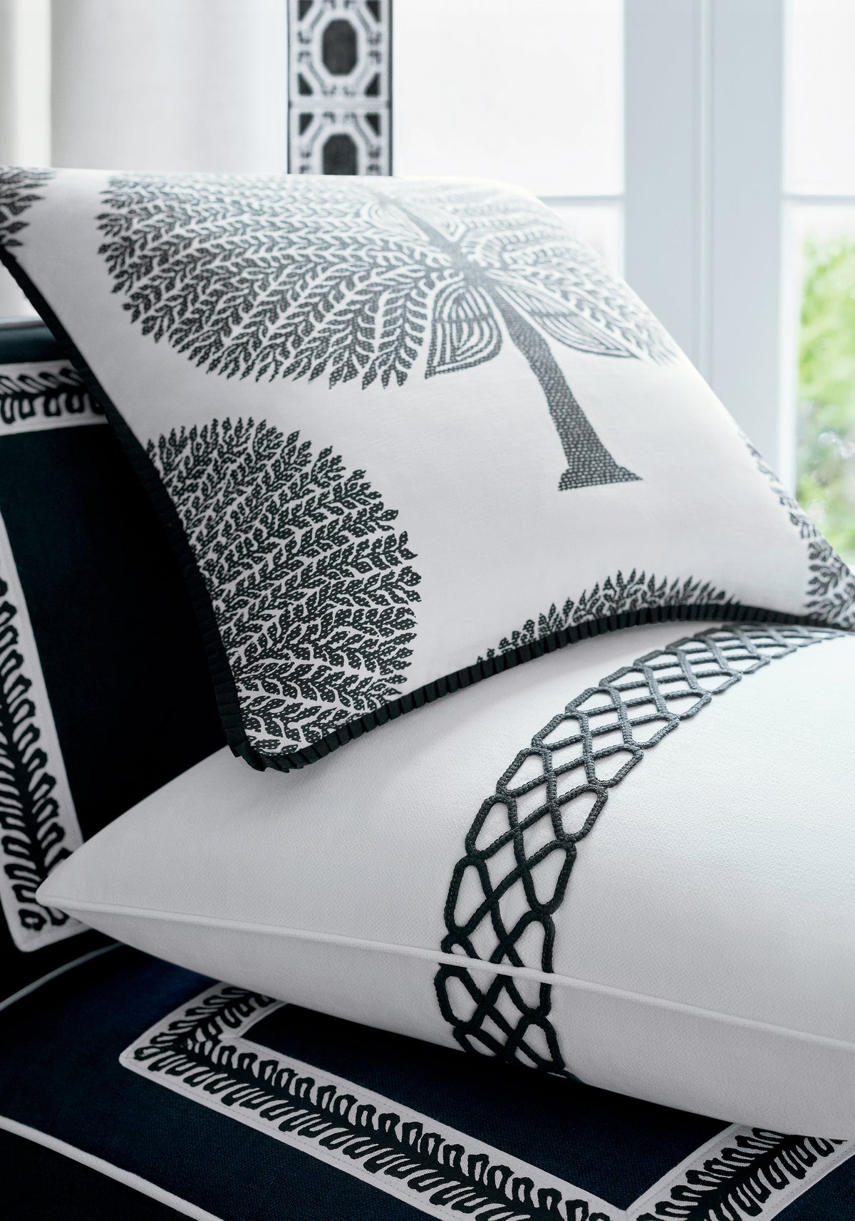 Pillow made with made with Mulberry Tree fabric in black and white color - pattern number F910602