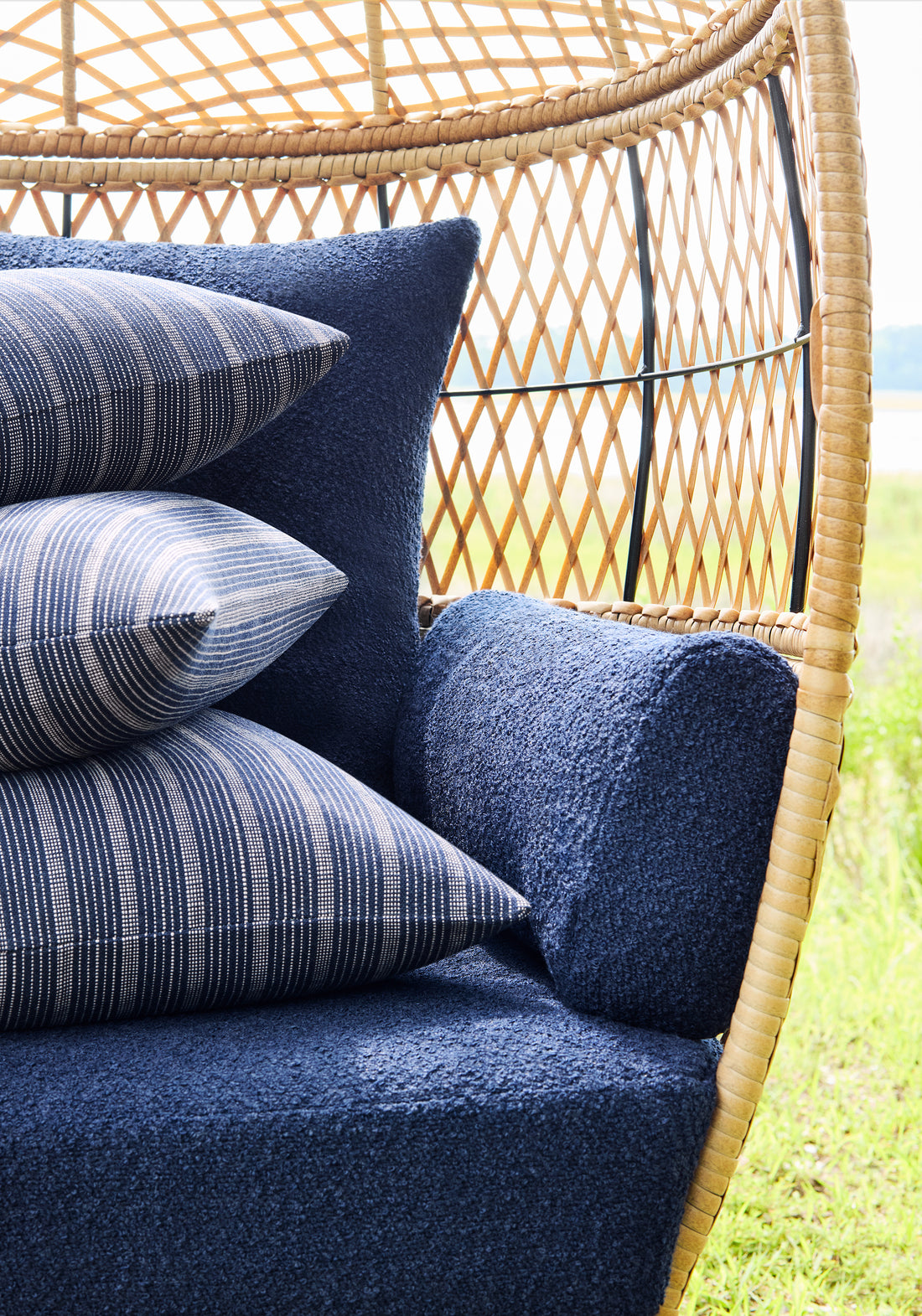 Pillows in Ebro Stripe fabric in navy color - pattern number W8511 - by Thibaut in the Villa collection