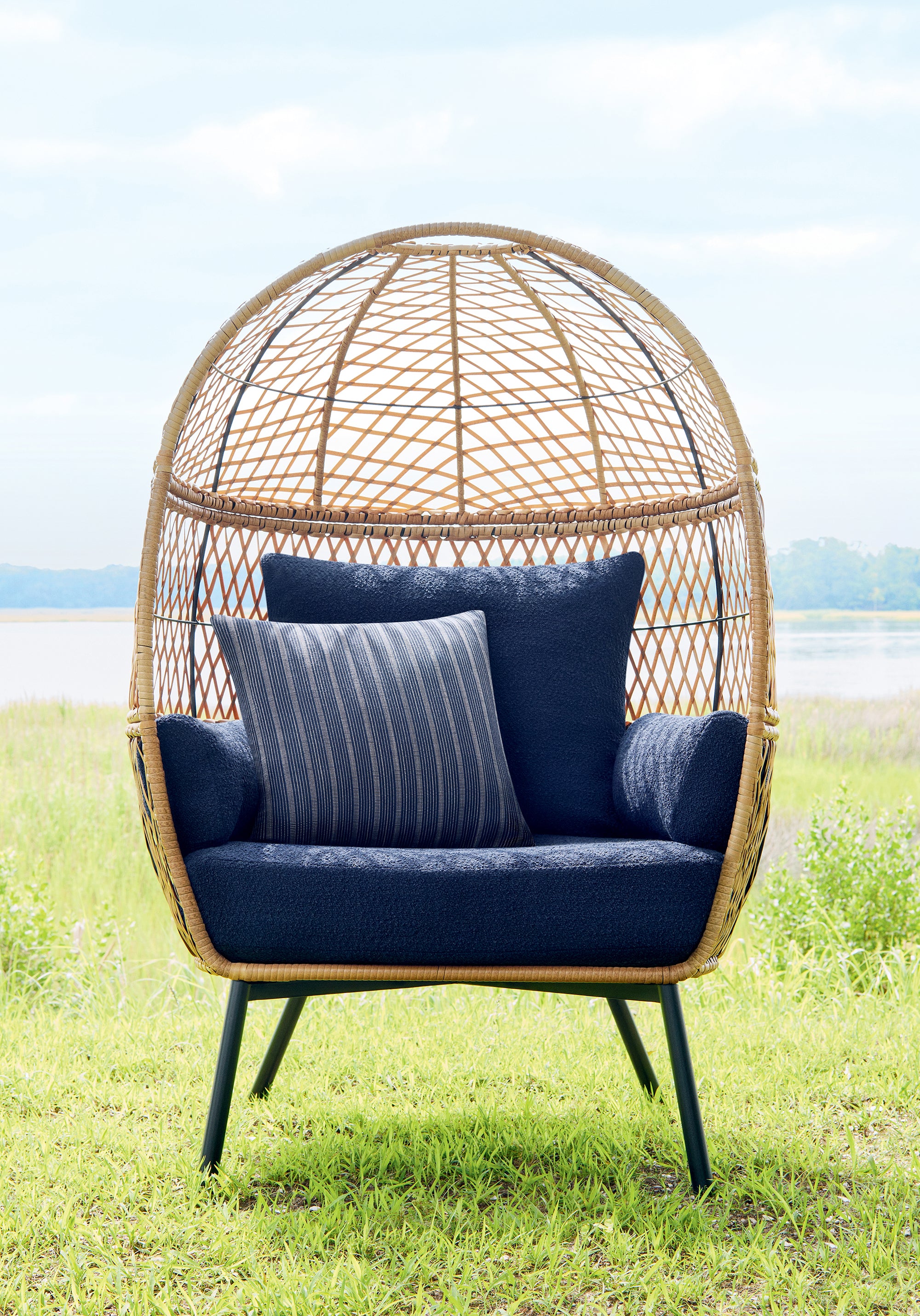 Chair cushion in Capra woven fabric in navy color - pattern number W8591 - by Thibaut in the Villa Textures collection
