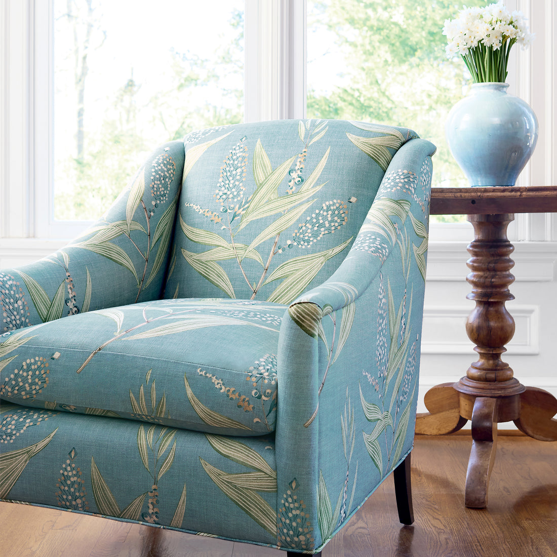 Stanwick Chair in Winter Bud printed fabric in Teal - pattern number AF23136 - by Anna French in the Willow Tree collection