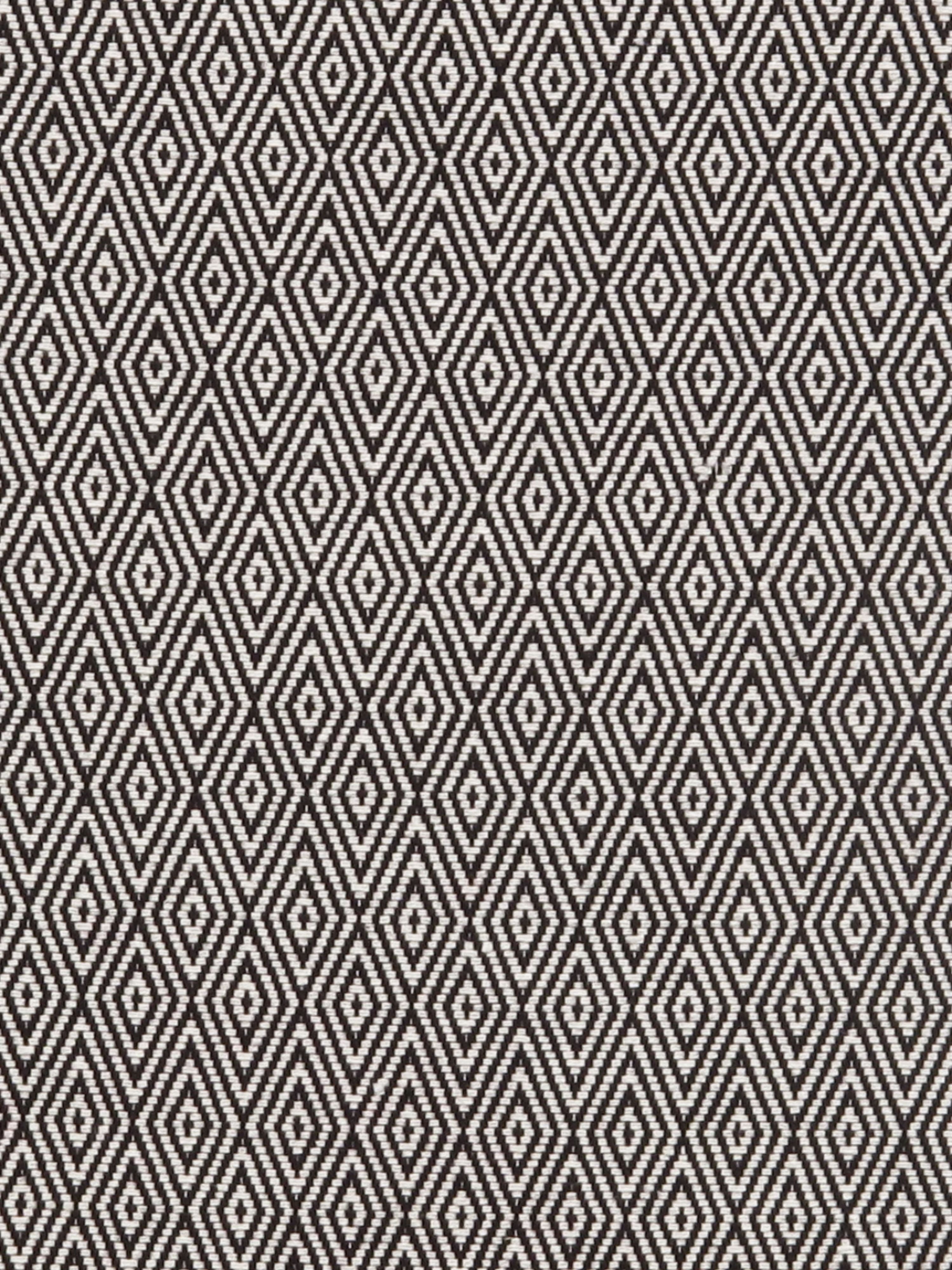 Mokala Revrs fabric in black & white color - pattern number ZS 00018095 - by Scalamandre in the Old World Weavers collection