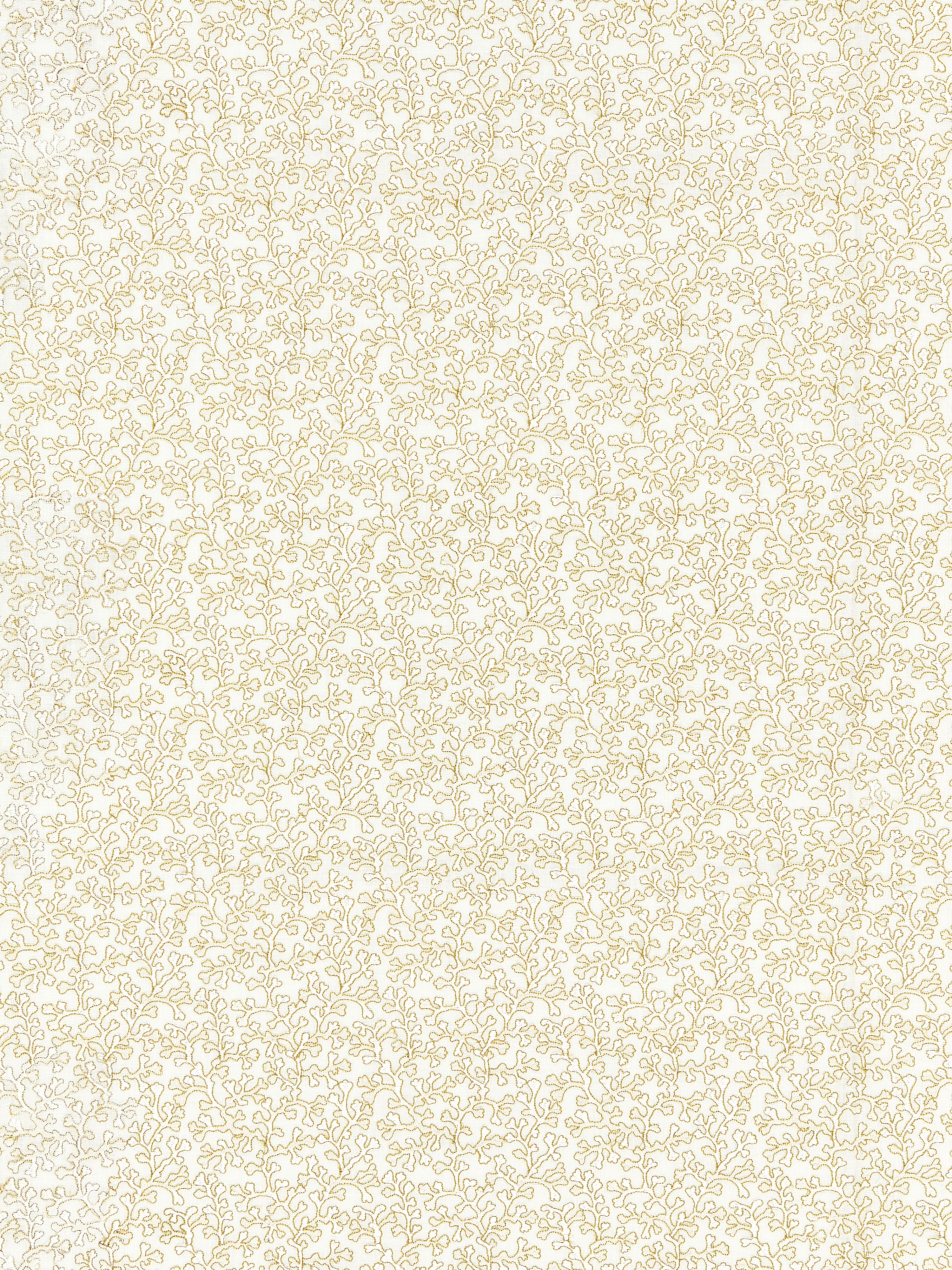 Hele Bay fabric in ivory color - pattern number ZS 00036949 - by Scalamandre in the Old World Weavers collection