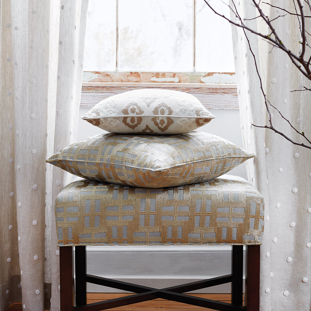 Draperies in French Knot Embroidery woven fabric in White - pattern number AW73010