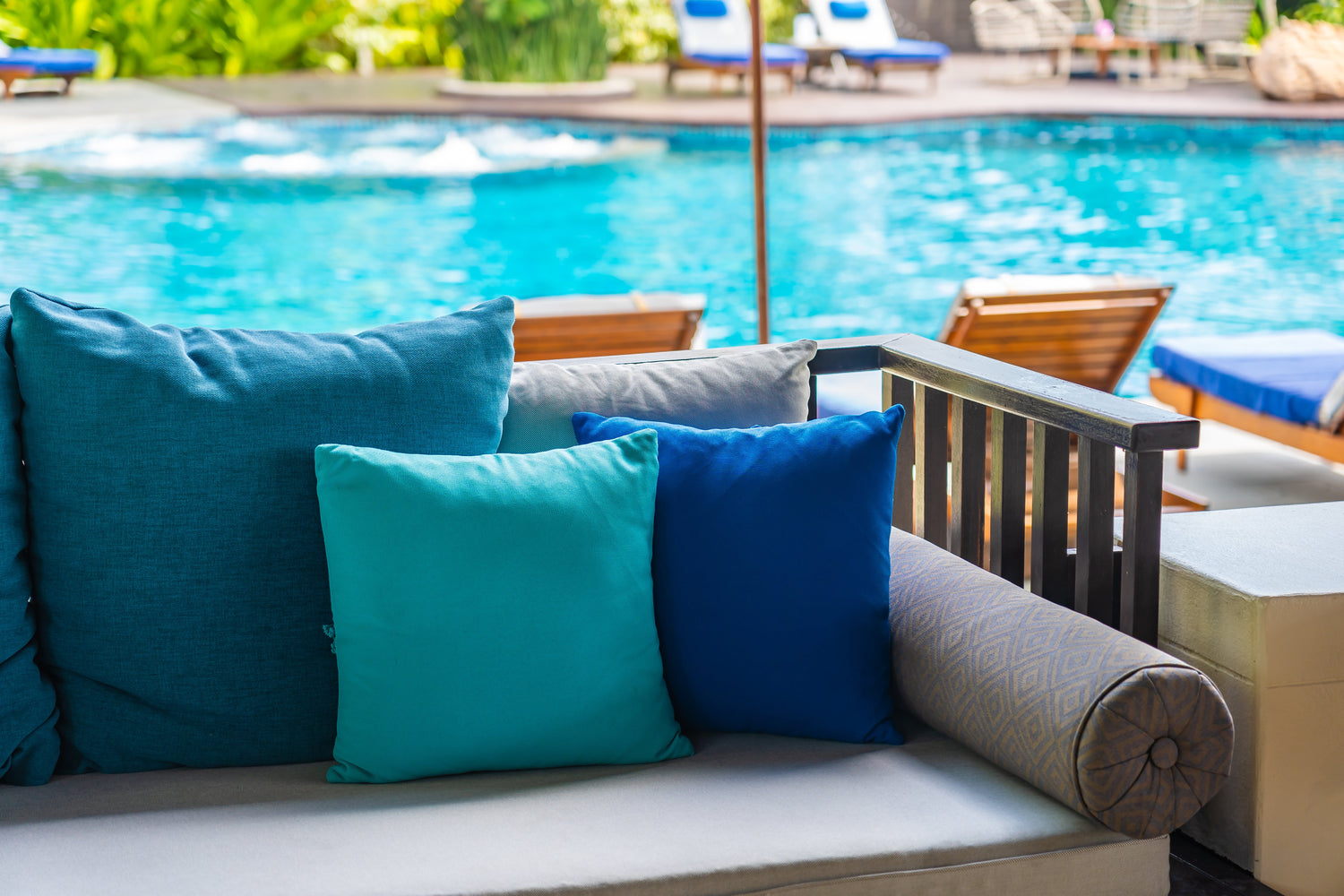 Best Sunbrella Fabric for Outdoor Cushions (and How to Choose)
