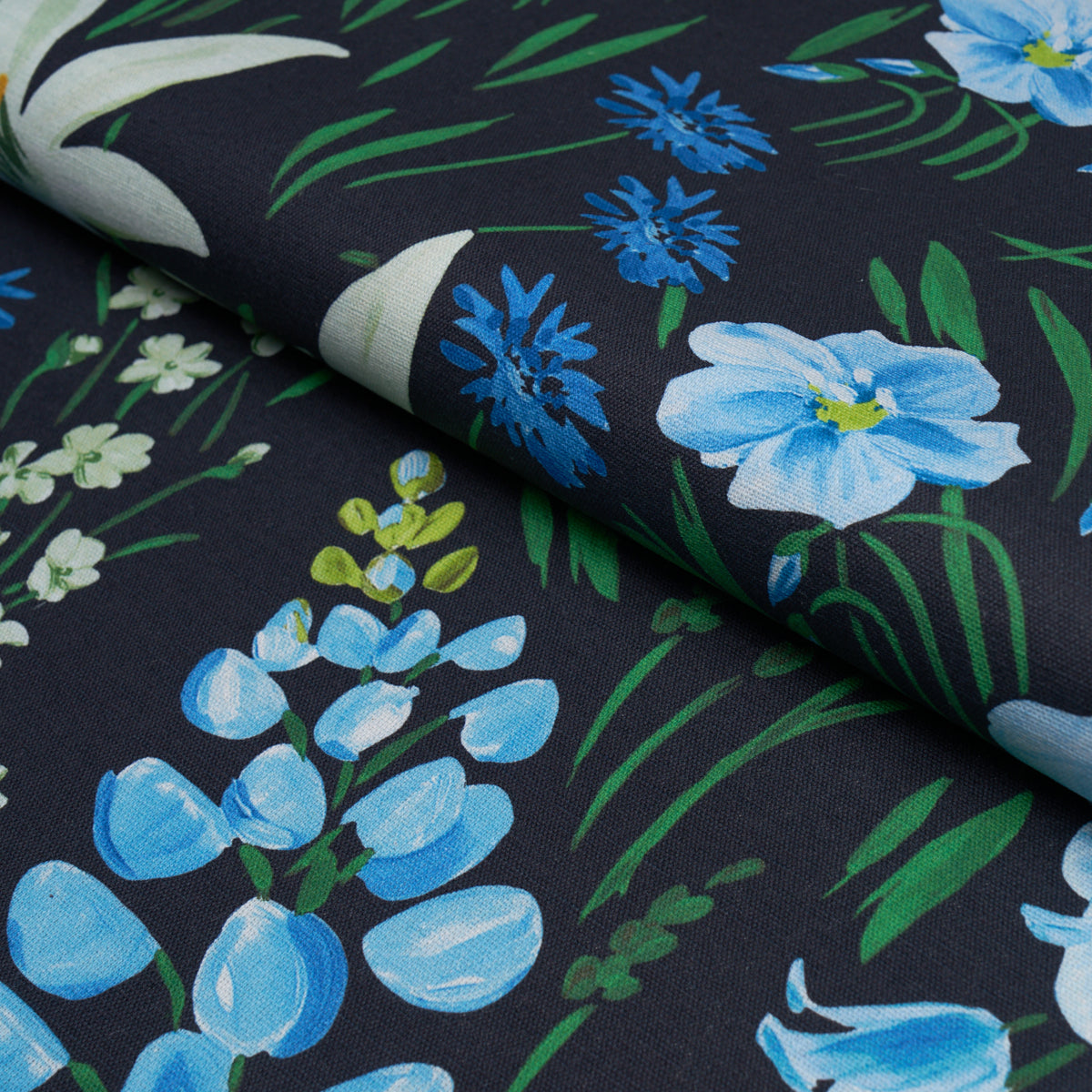 Oz Floral fabric in ebony color - pattern number 182850 - by Schumacher in the Patrick Mele collection