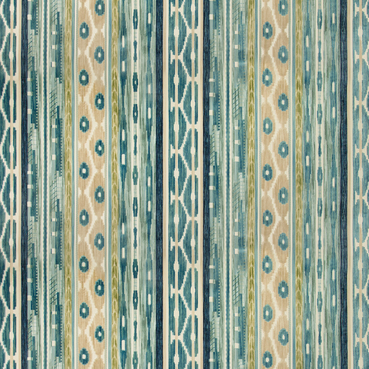 Desning Velvet fabric in blue/aqua color - pattern 2019117.133.0 - by Lee Jofa in the Harlington Velvets collection