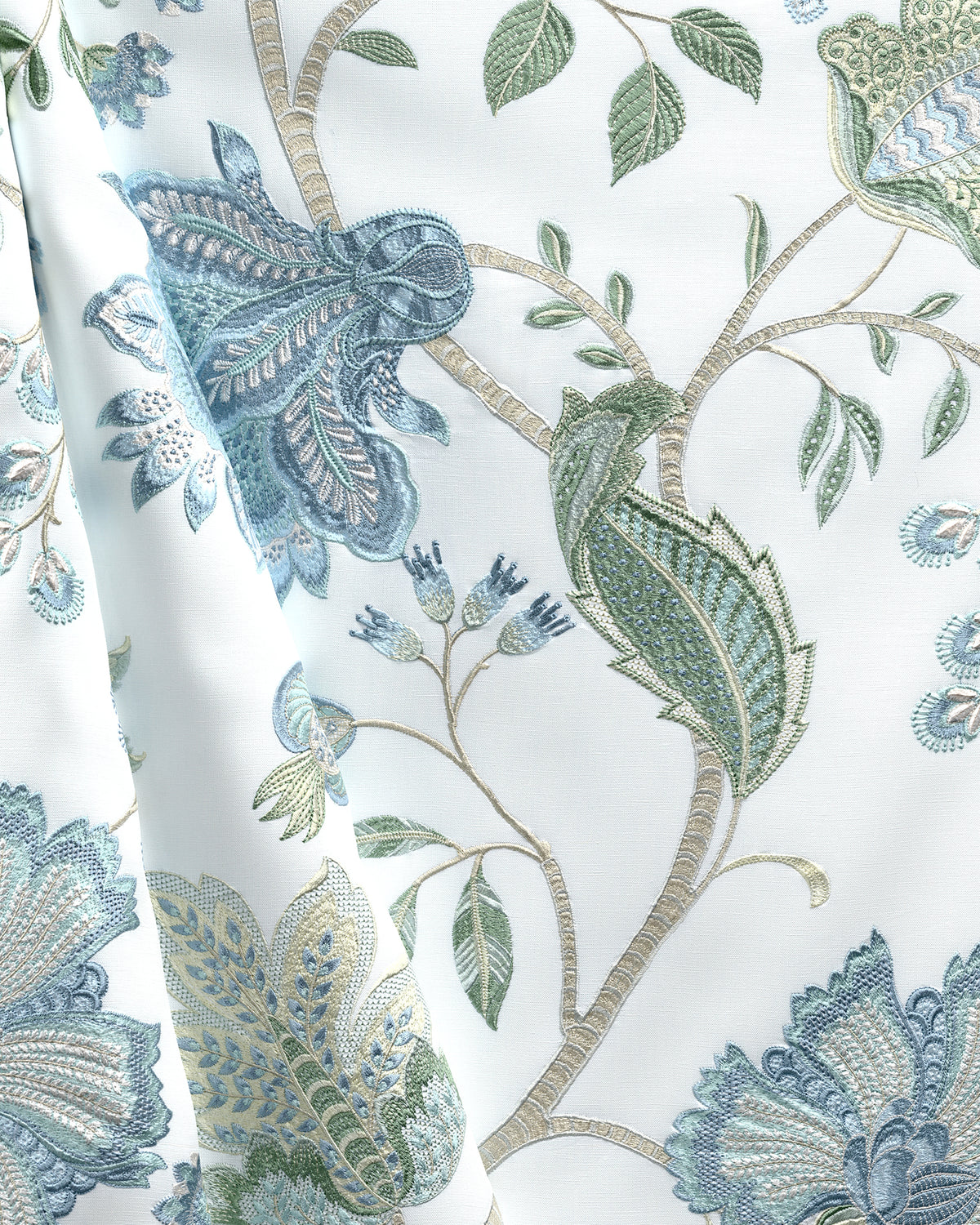Hinton Hill Emb fabric in Horizon color - pattern number 2026108.530.0 - by Lee Jofa in the Hinton Hill collection