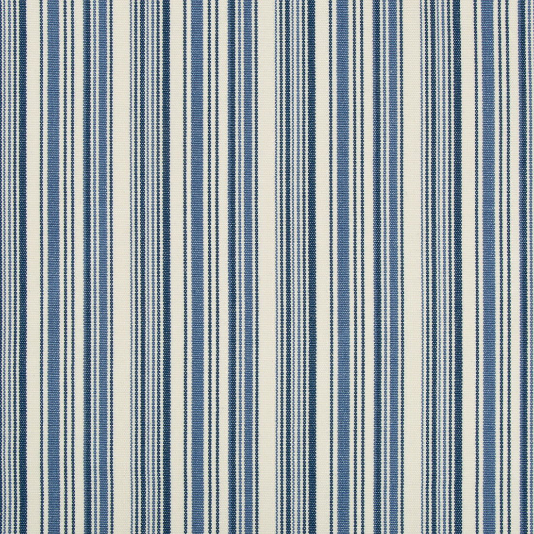 Kravet Basics fabric in 35284-55 color - pattern 35284.55.0 - by Kravet Basics