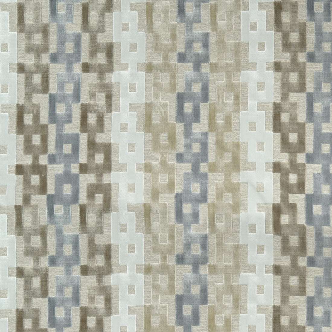 Chain Velvet fabric in natural color - pattern 35856.1611.0 - by Kravet Couture